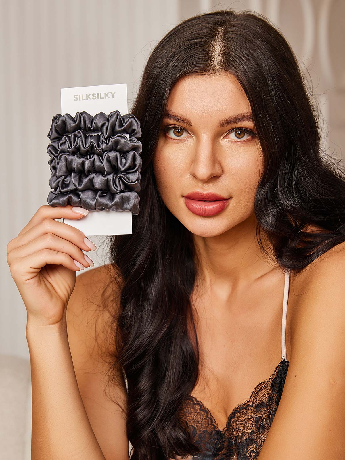 [Dunkelgrau] SilkSilky-DE 19Momme Reine Seide Scrunchie 001