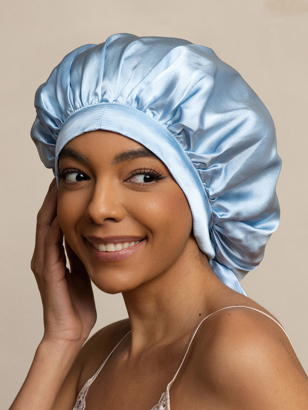 SilkSilky-DE Reine Seide Sleep Cap Hellblau 003