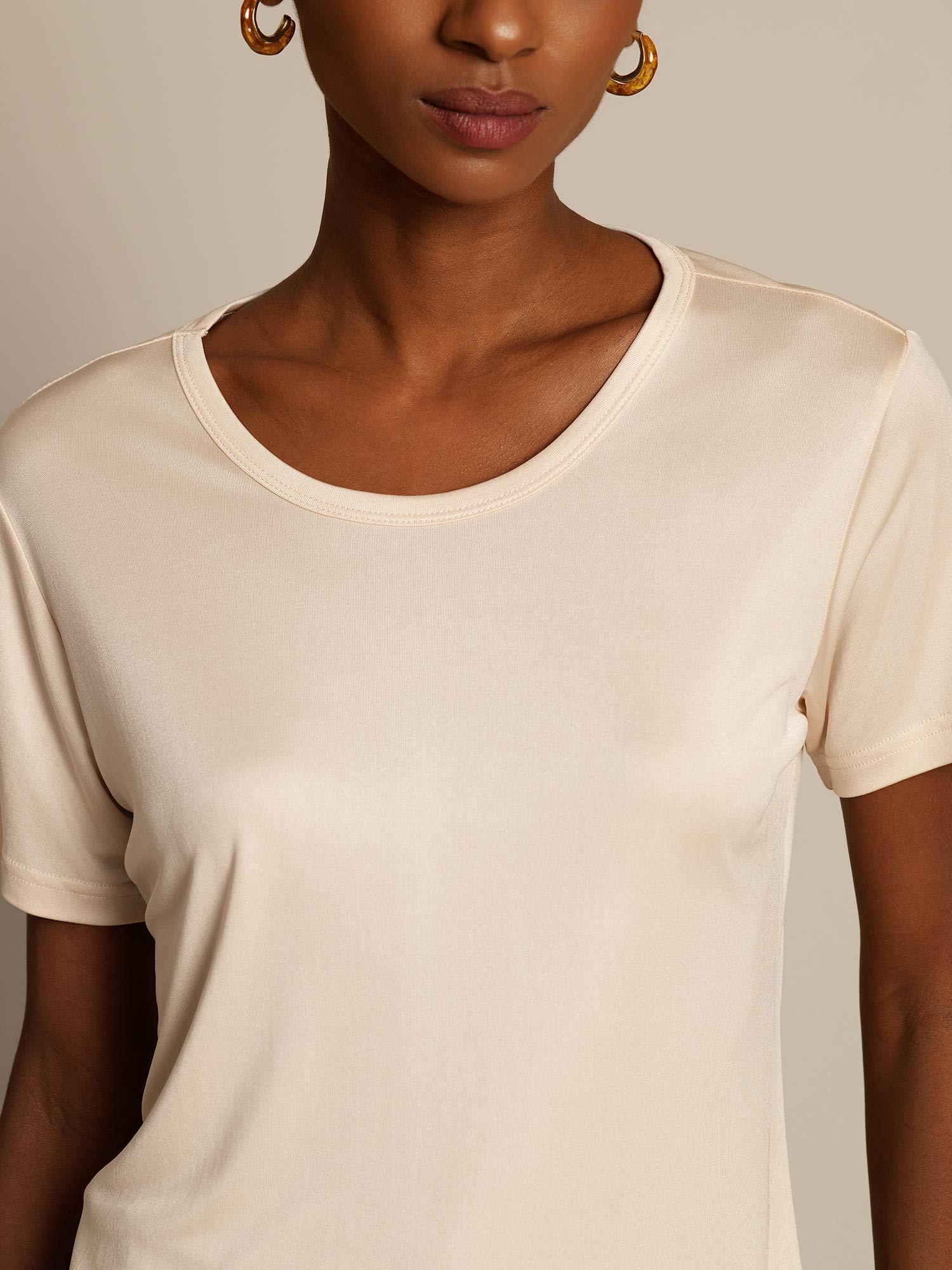 [Beige] SilkSilky-DE Kurzärmelig Rundhalsausschnitt T-Shirt 003