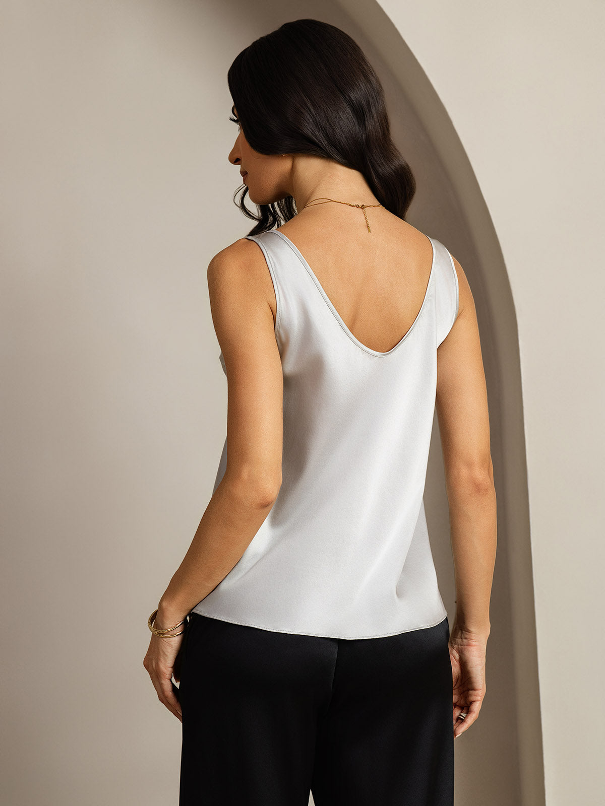 [Silber] SilkSilky-DE 19Momme Seide V Ausschnitt Cami Top 002