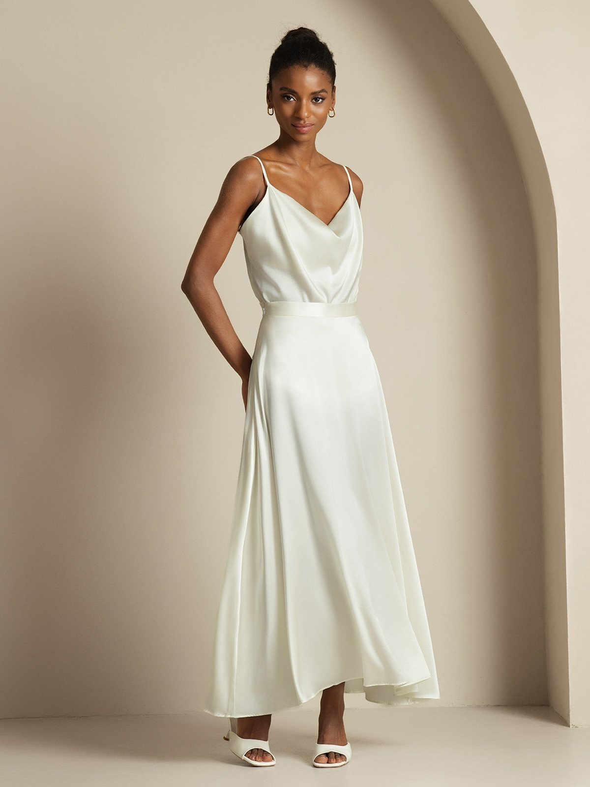 [Weiß] SilkSilky-DE 19Momme Spaghettiträger Wasserfallausschnitt Women''s Outfit Sets 005