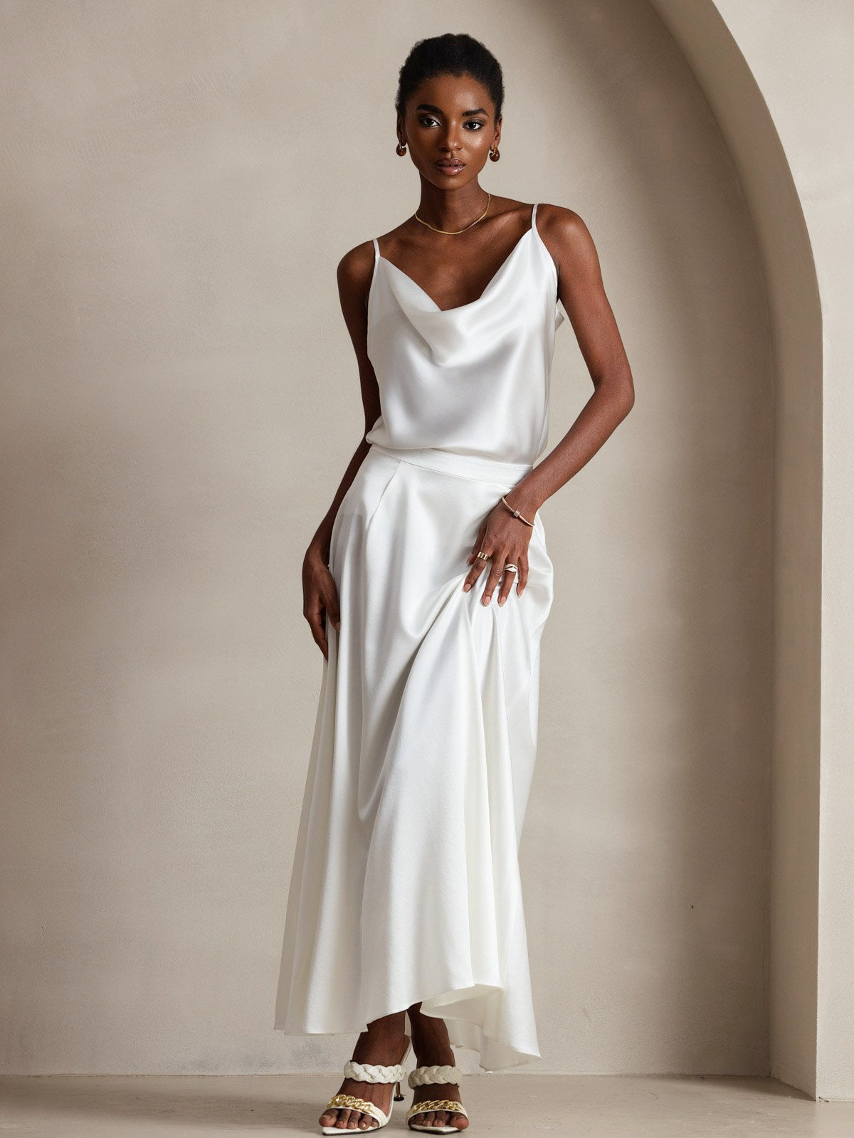 [Weiß] SilkSilky-DE 19Momme Seide Spaghettiträger Wasserfallausschnitt Cami Top 001