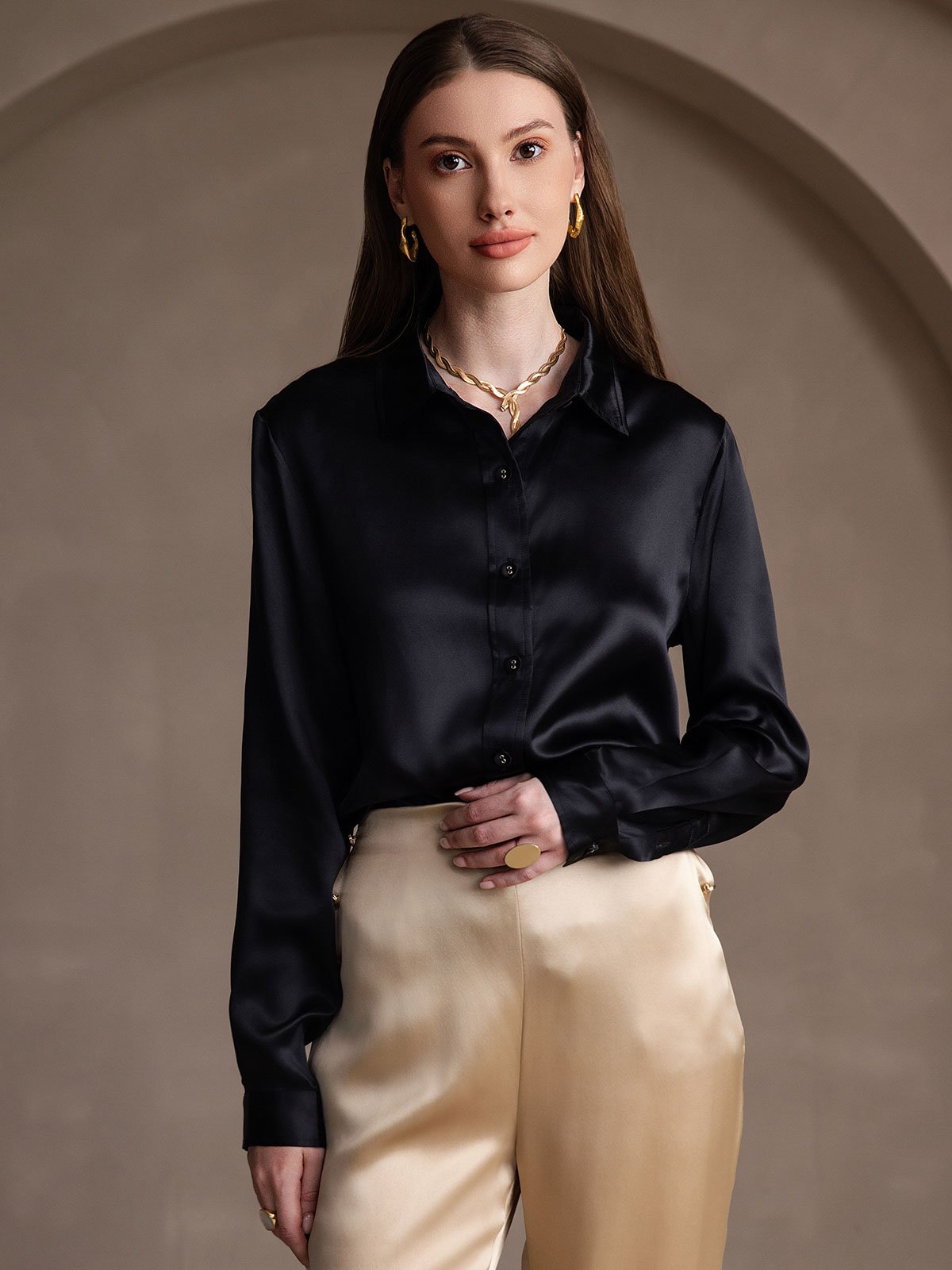 SilkSilky-DE 19Momme Seide Langärmelig Umlegekragen Damenhemd Schwarz 005