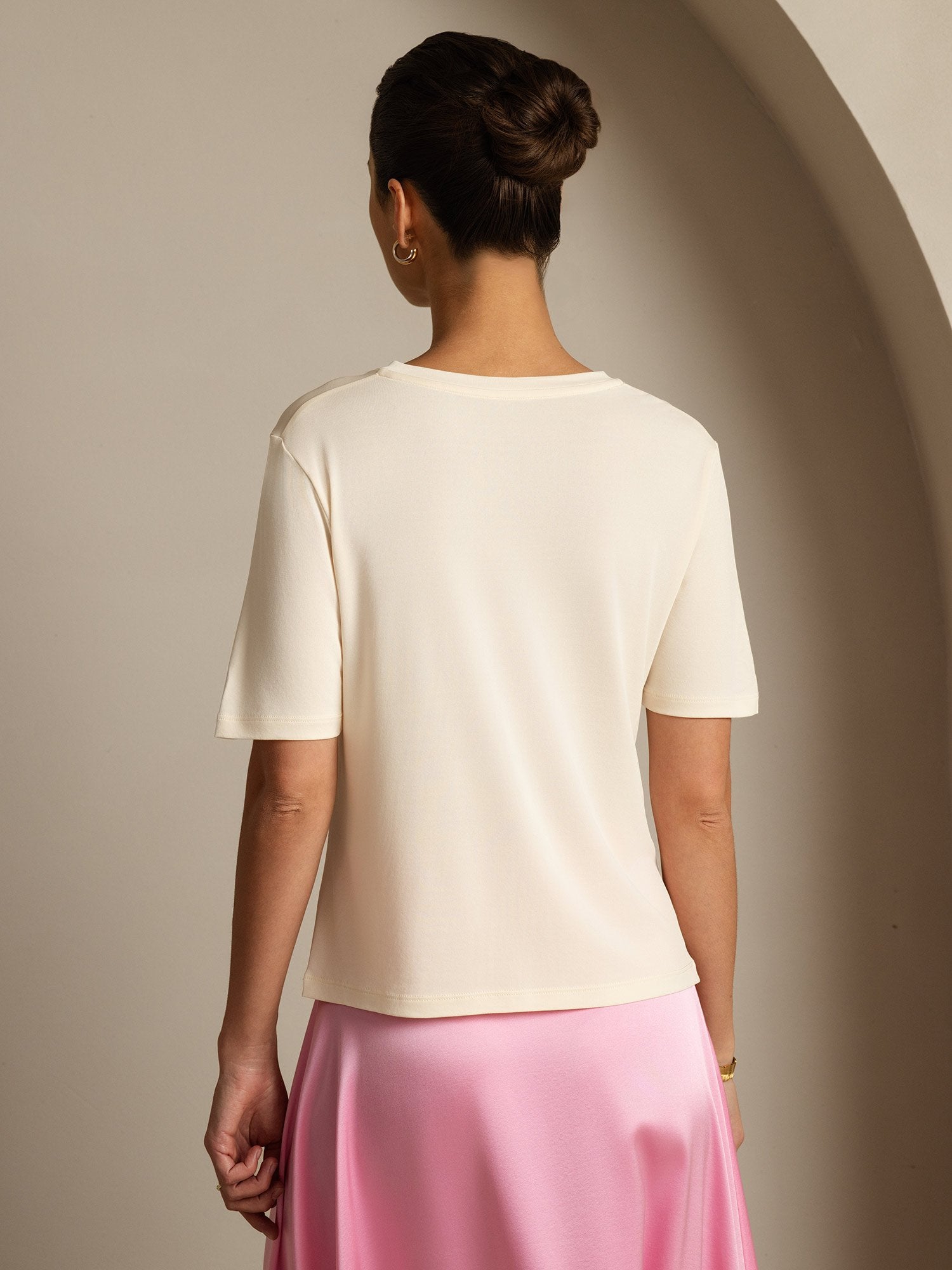 [Beige] SilkSilky-DE Reine Seide V Ausschnitt T-Shirt 002