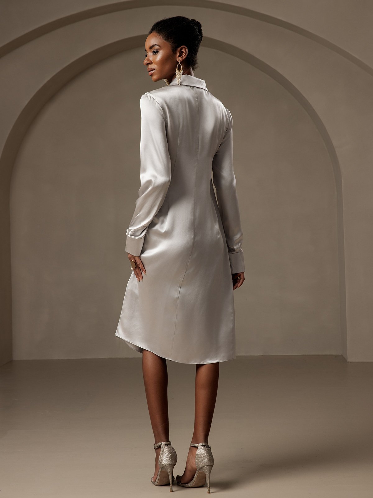 [Silber] SilkSilky-DE 19Momme Seide V Ausschnitt Kleider 002