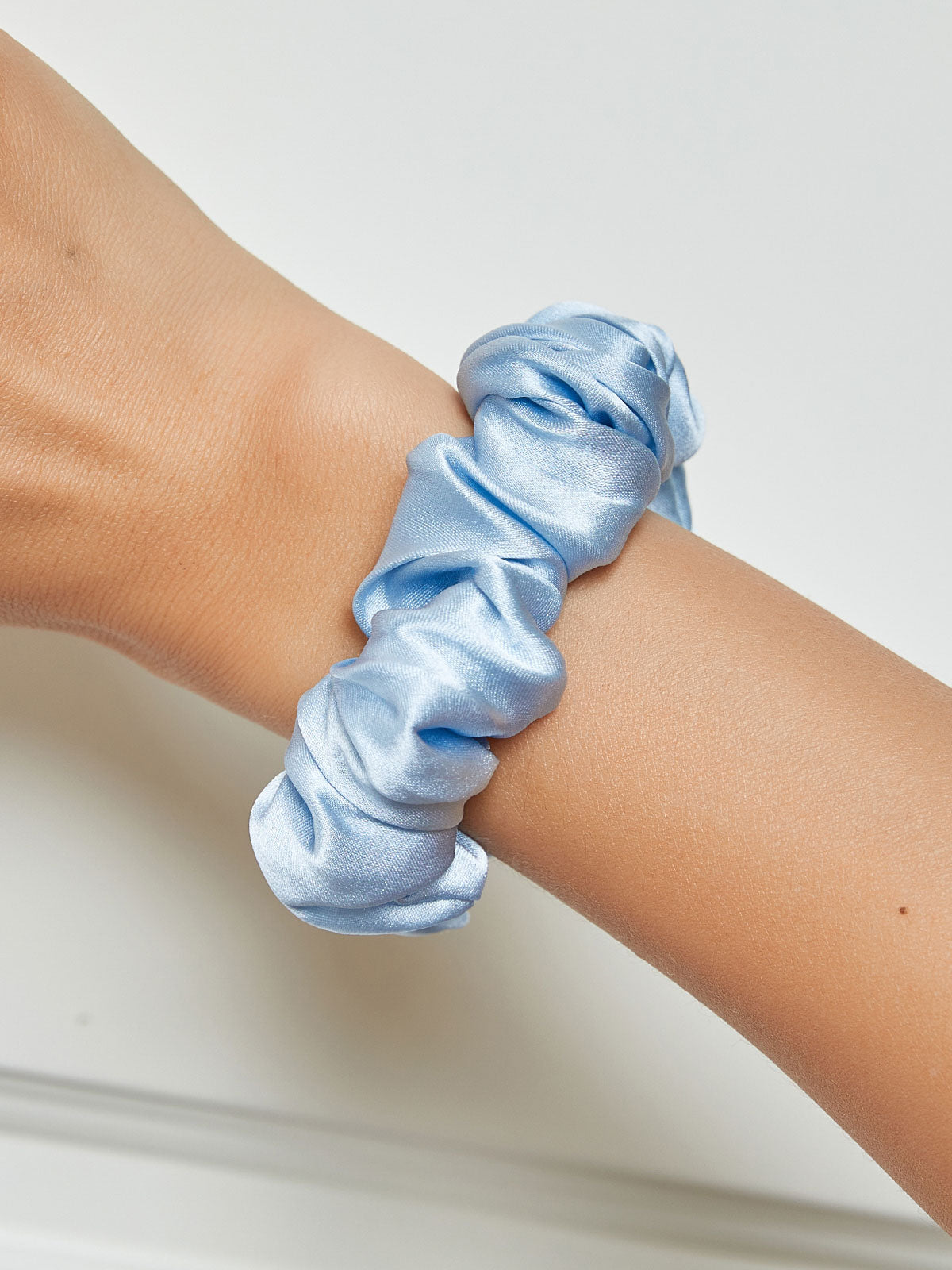 [Hellblau] SilkSilky-DE 19Momme Reine Seide Scrunchie 001