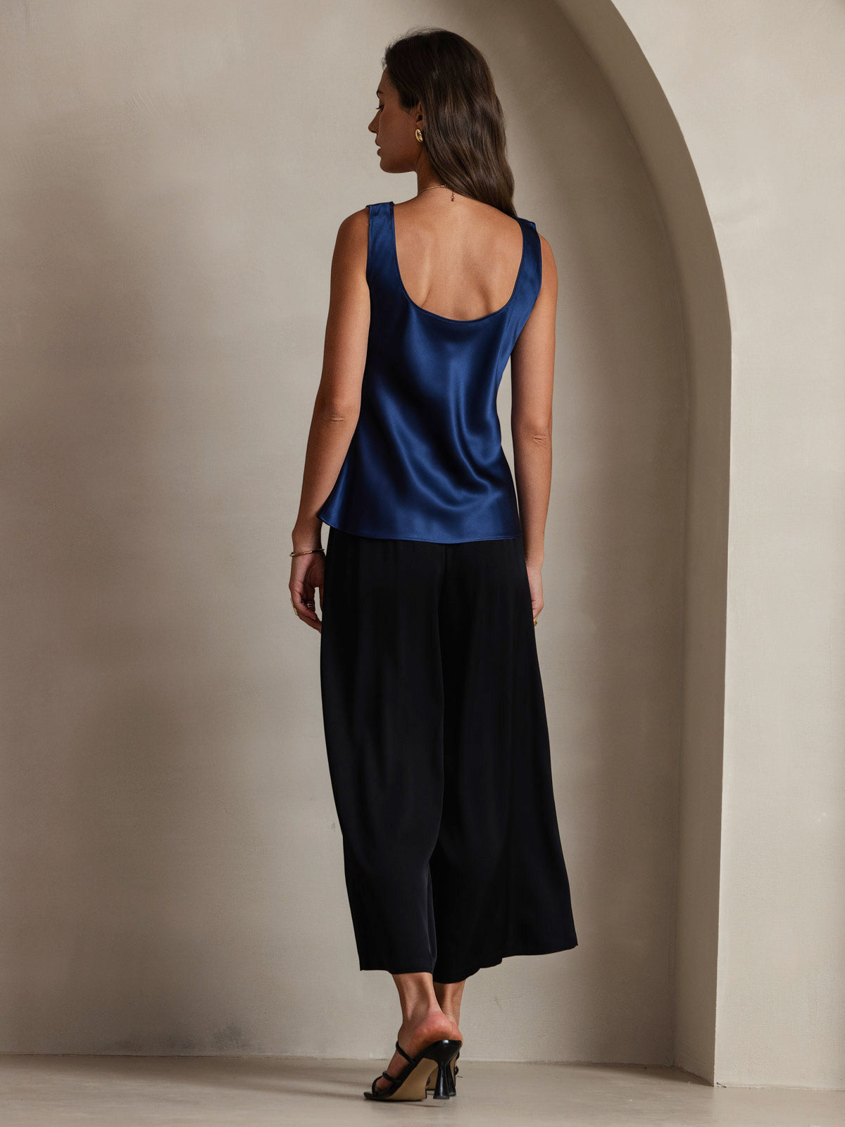 [Dunkelblau] SilkSilky-DE 19Momme Ärmellos Tiefer Rundhalsausschnitt Cami Top 002