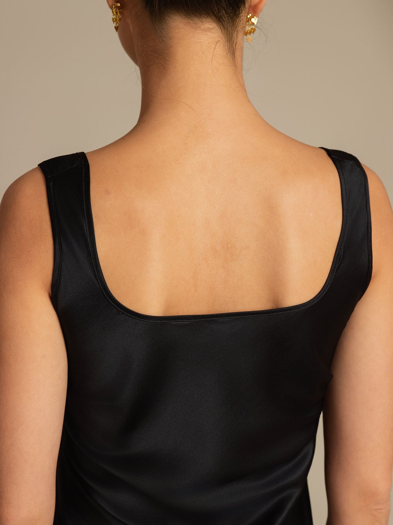 [Schwarz] SilkSilky-DE 19Momme Seide U Ausschnitt Cami Top 007,