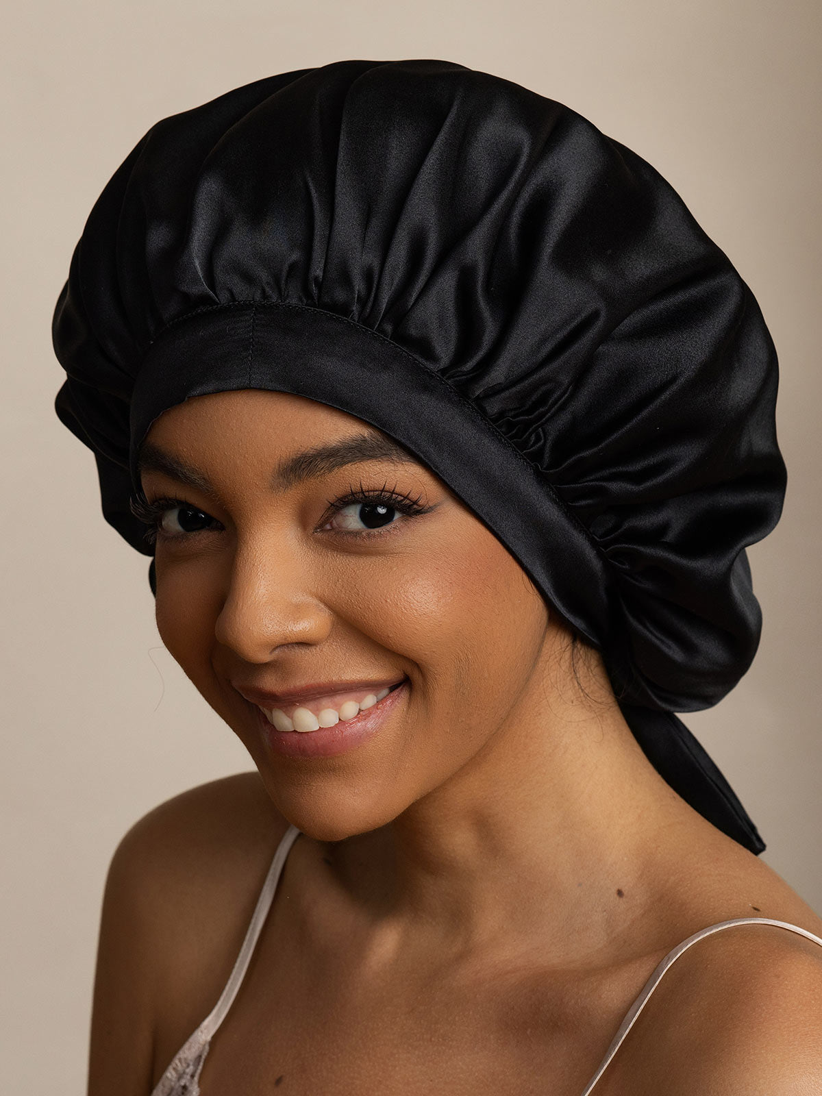 [Schwarz] SilkSilky-DE Reine Seide Sleep Cap 004