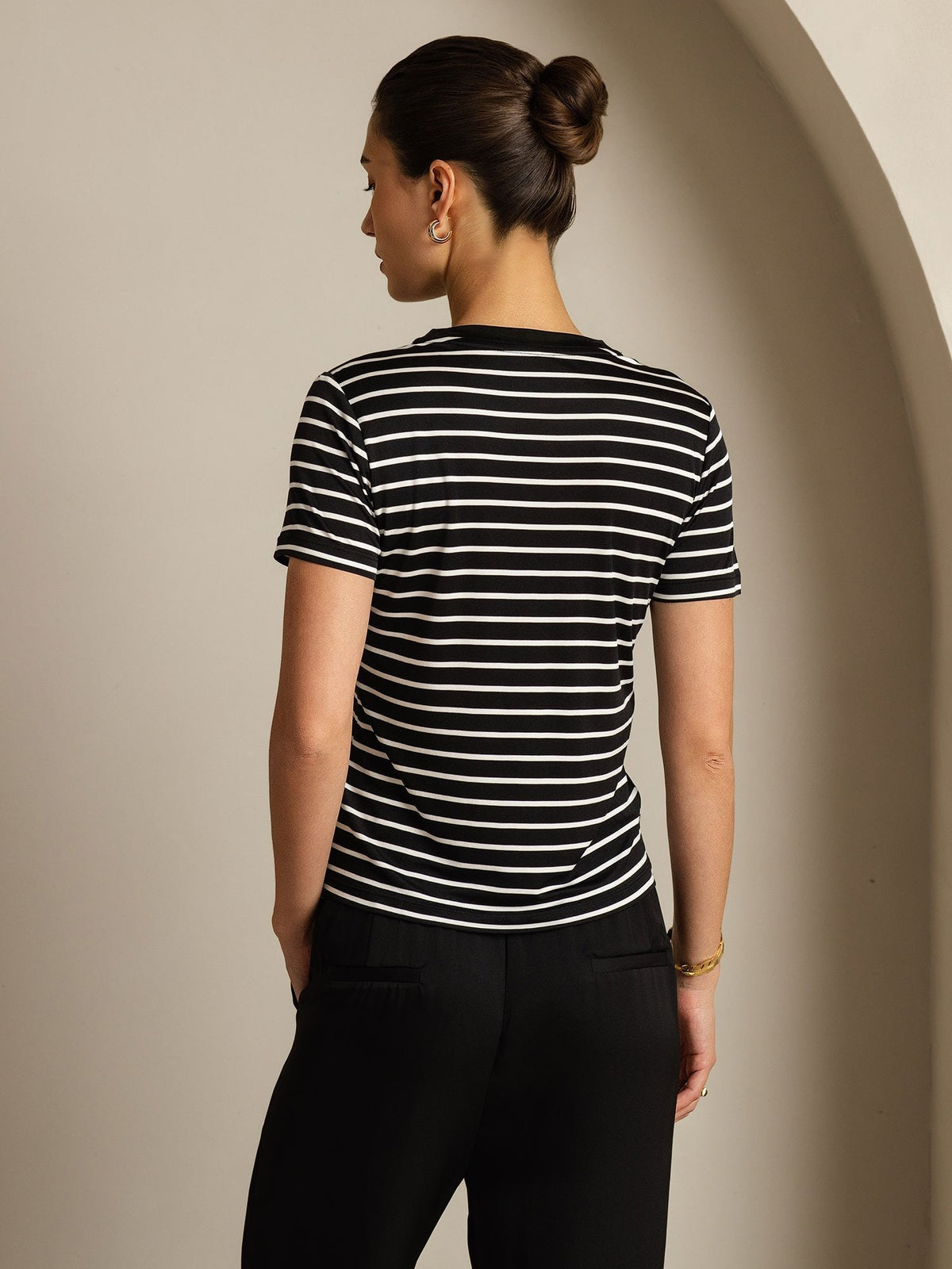 [Schwarzer Streifen] SilkSilky-DE Short Sleeve Crew-Ausschnitt T-Shirt 002