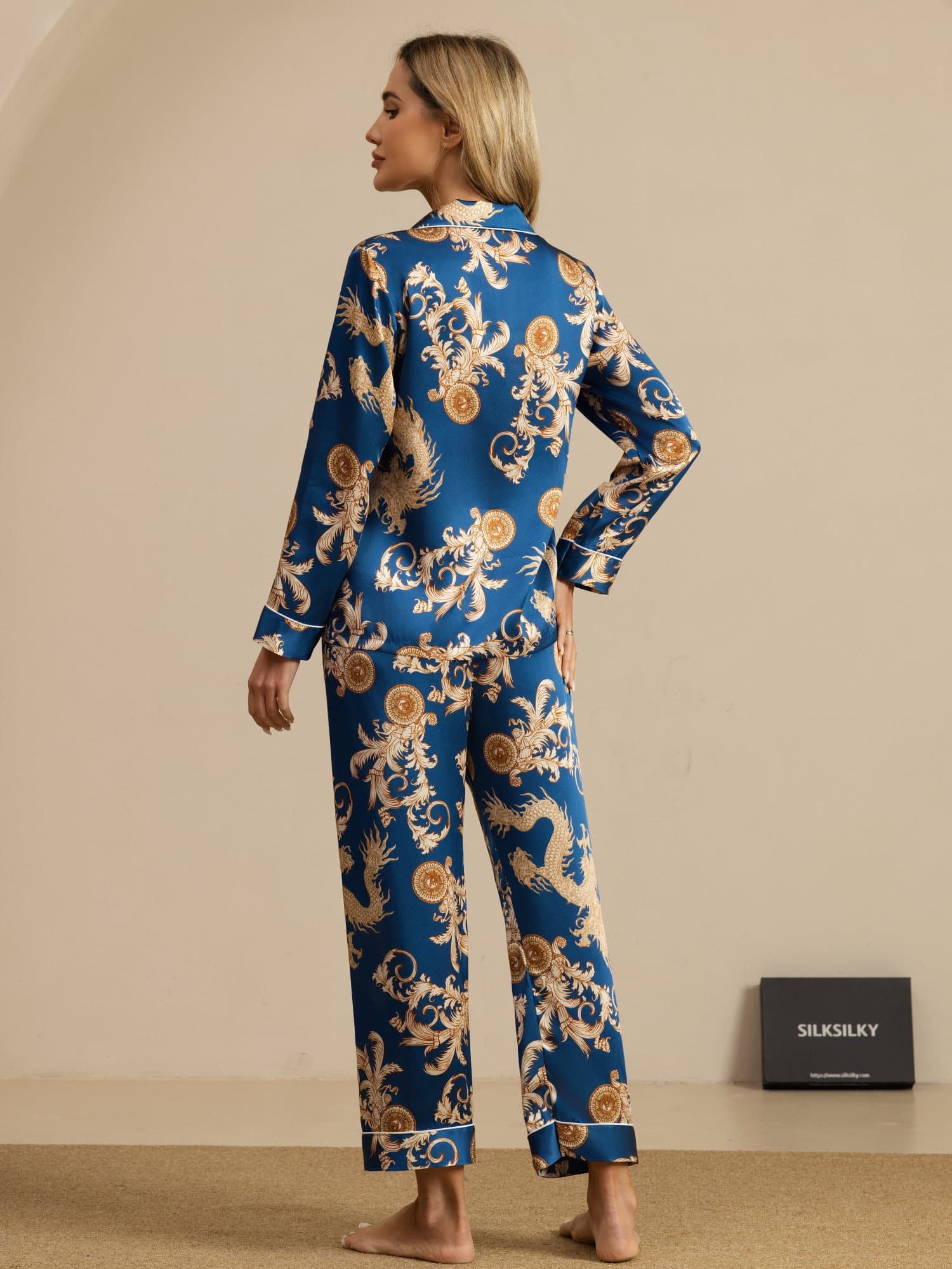 [Navy Drache] SilkSilky-DE Long Sleeve Notch-Kragen Damen Pyjamas 002