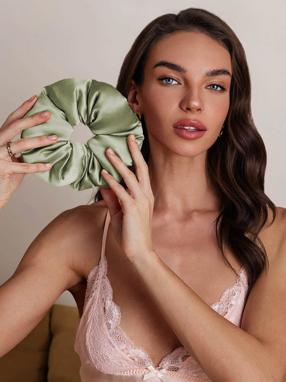 [Hellgrün] SilkSilky-DE Reine Seide Scrunchie 002