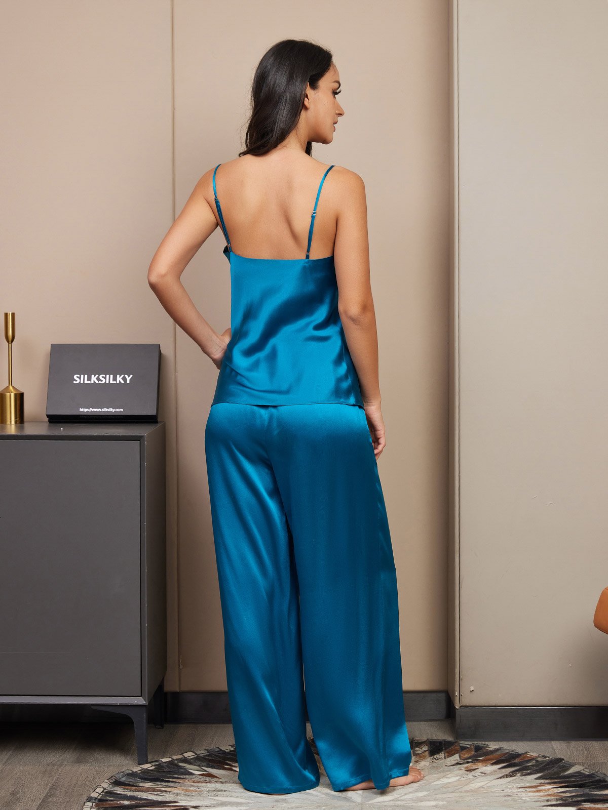 [König Blau] SilkSilky-DE Spaghettiträger V Ausschnitt Camisole-Set 002