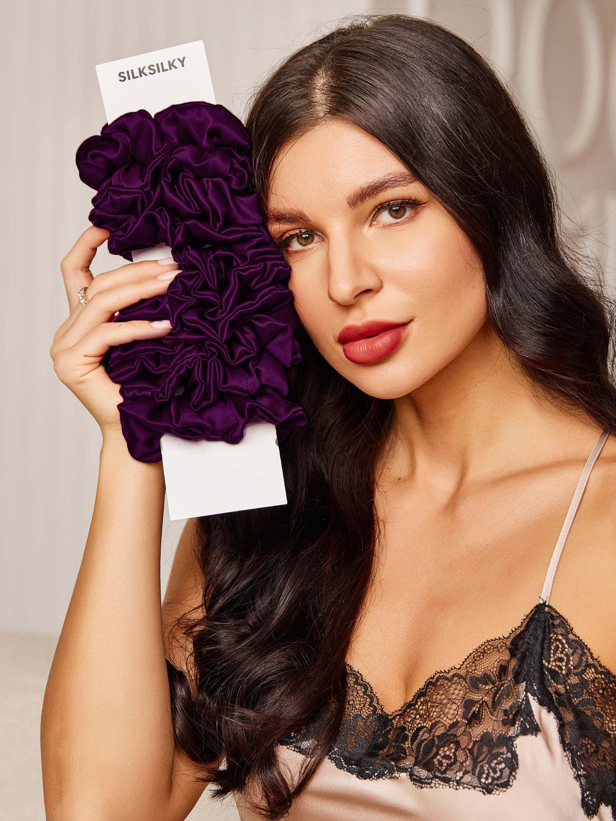 [Dunkelviolett] SilkSilky-DE 19Momme Reine Seide Scrunchie 002