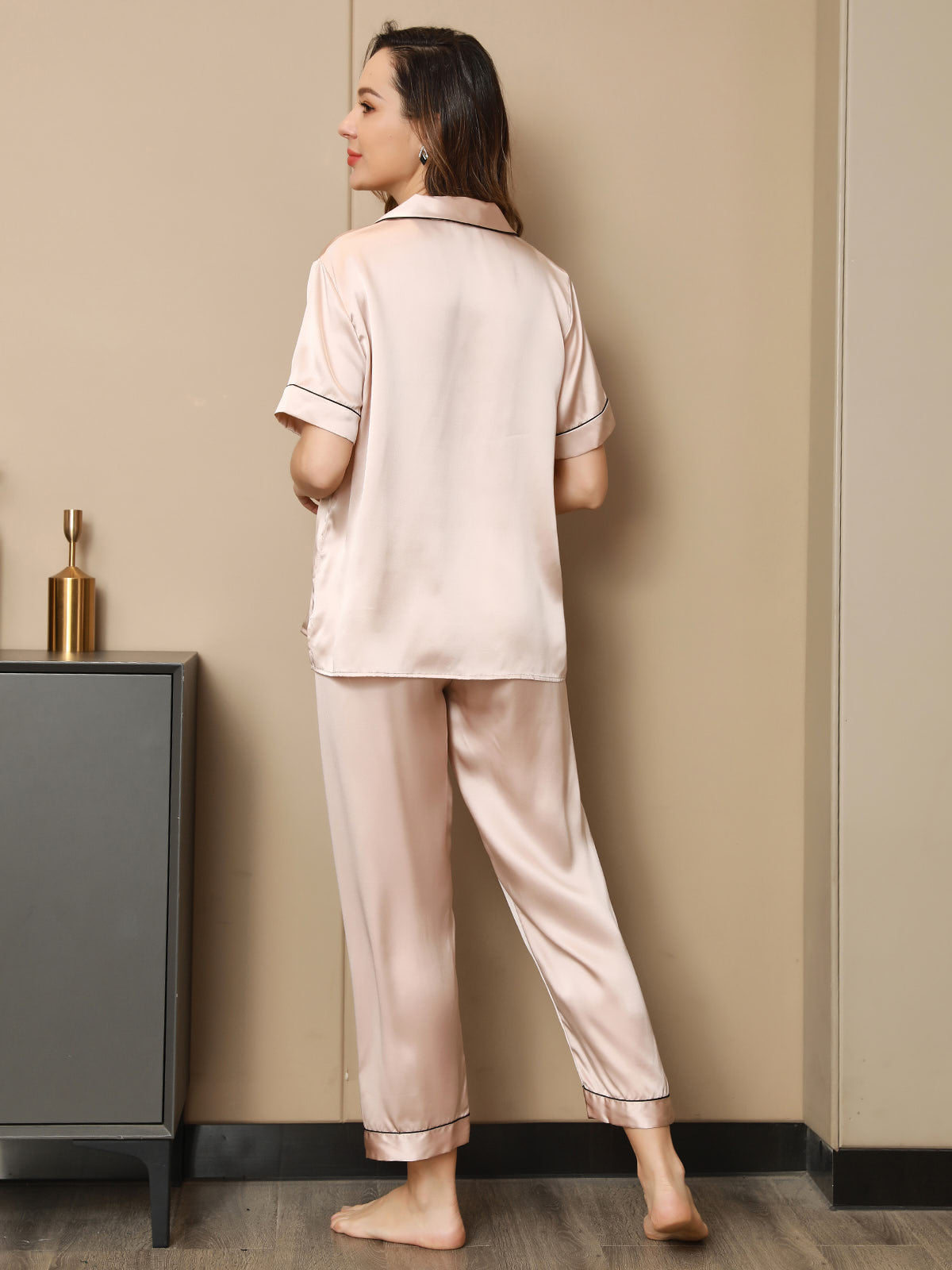 [Hellrosa] SilkSilky-DE Reine Seide Kurzärmelig Revers Damen Pyjamas 002