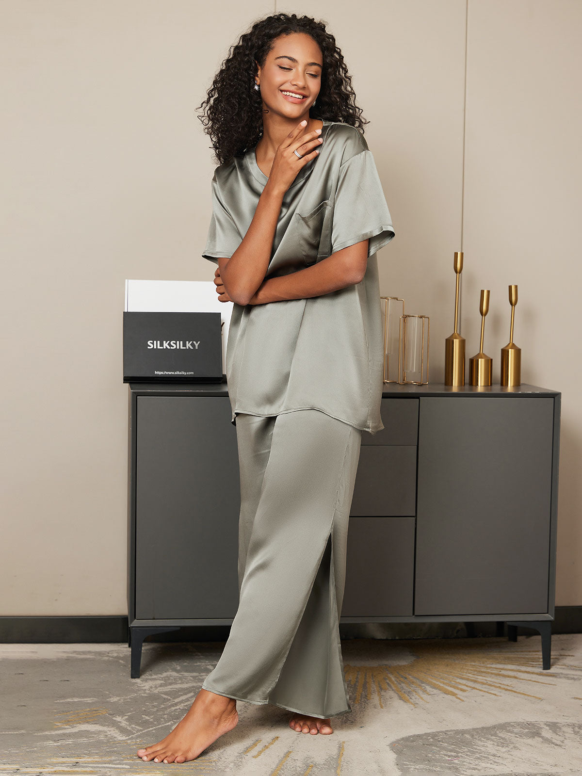 [Graugrün] SilkSilky-DE Reine Seide Kurzärmelig Rundkragen Damen Pyjamas 001