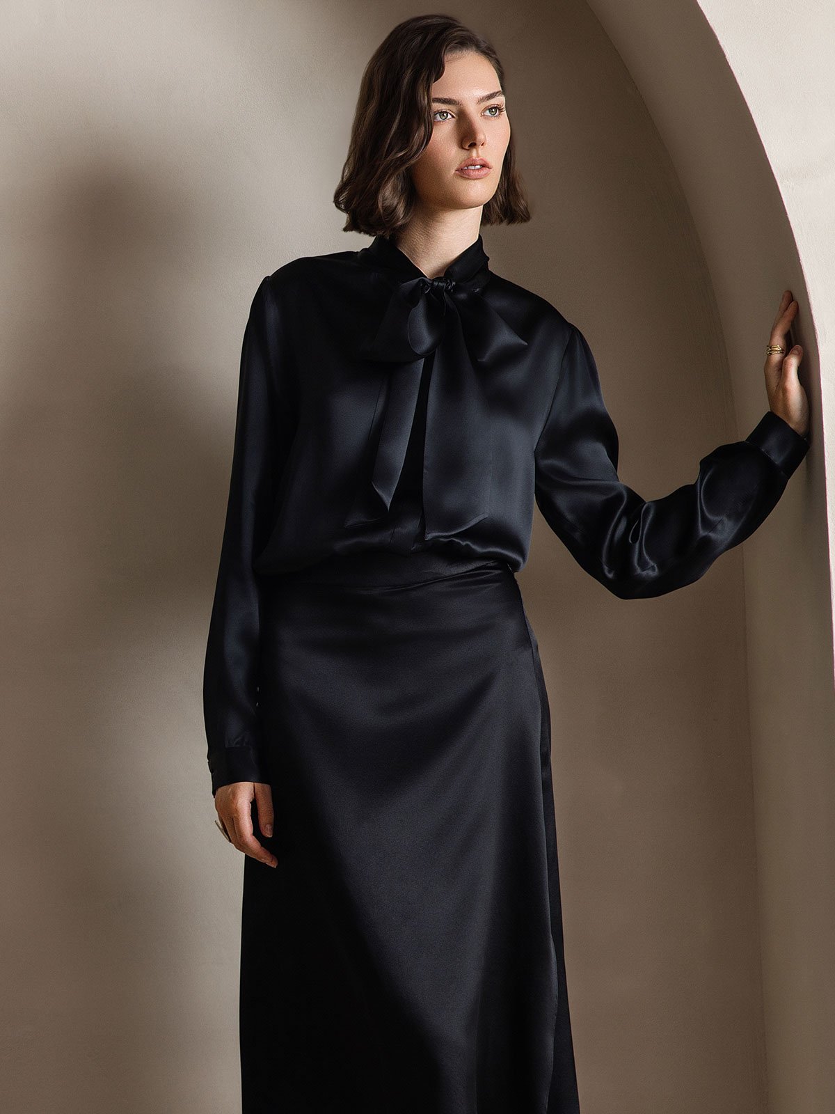 [Schwarz] SilkSilky-DE 19Momme Seide Langärmelig Blouse 004