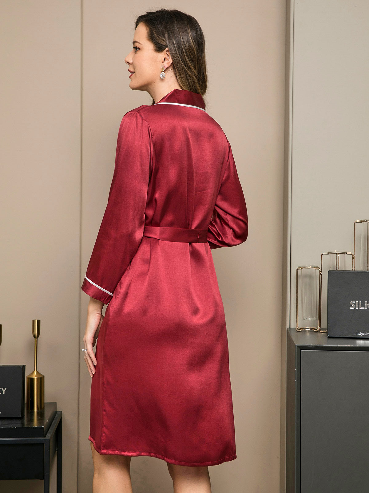 SilkSilky-DE Reine Seide Langärmelig Womens Robe Rotwein 002