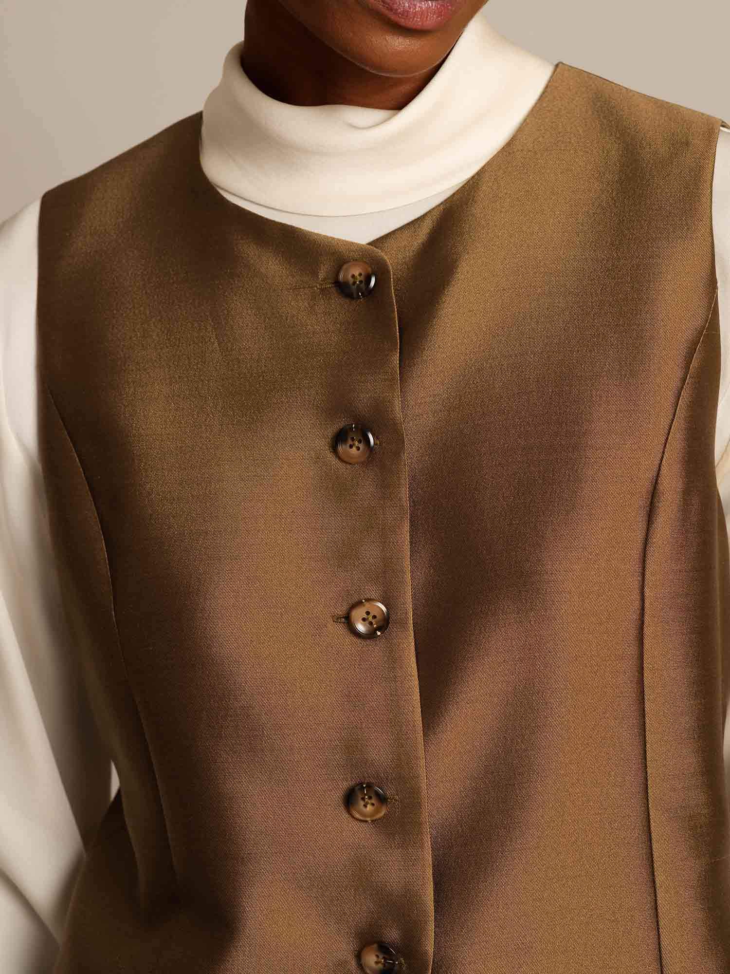 [Bronze] SilkSilky-DE 32Momme Silk-Wool Blend Womens Vest 004,