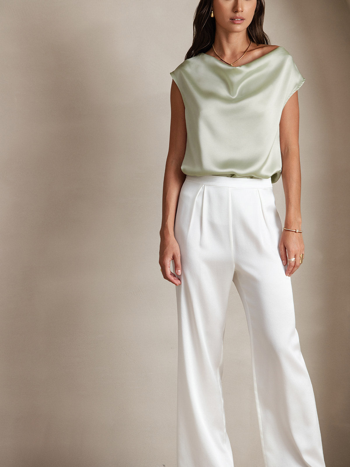 [Hellgrün] SilkSilky-DE 19Momme Seide Ärmellos Wasserfallausschnitt T-Shirt 005