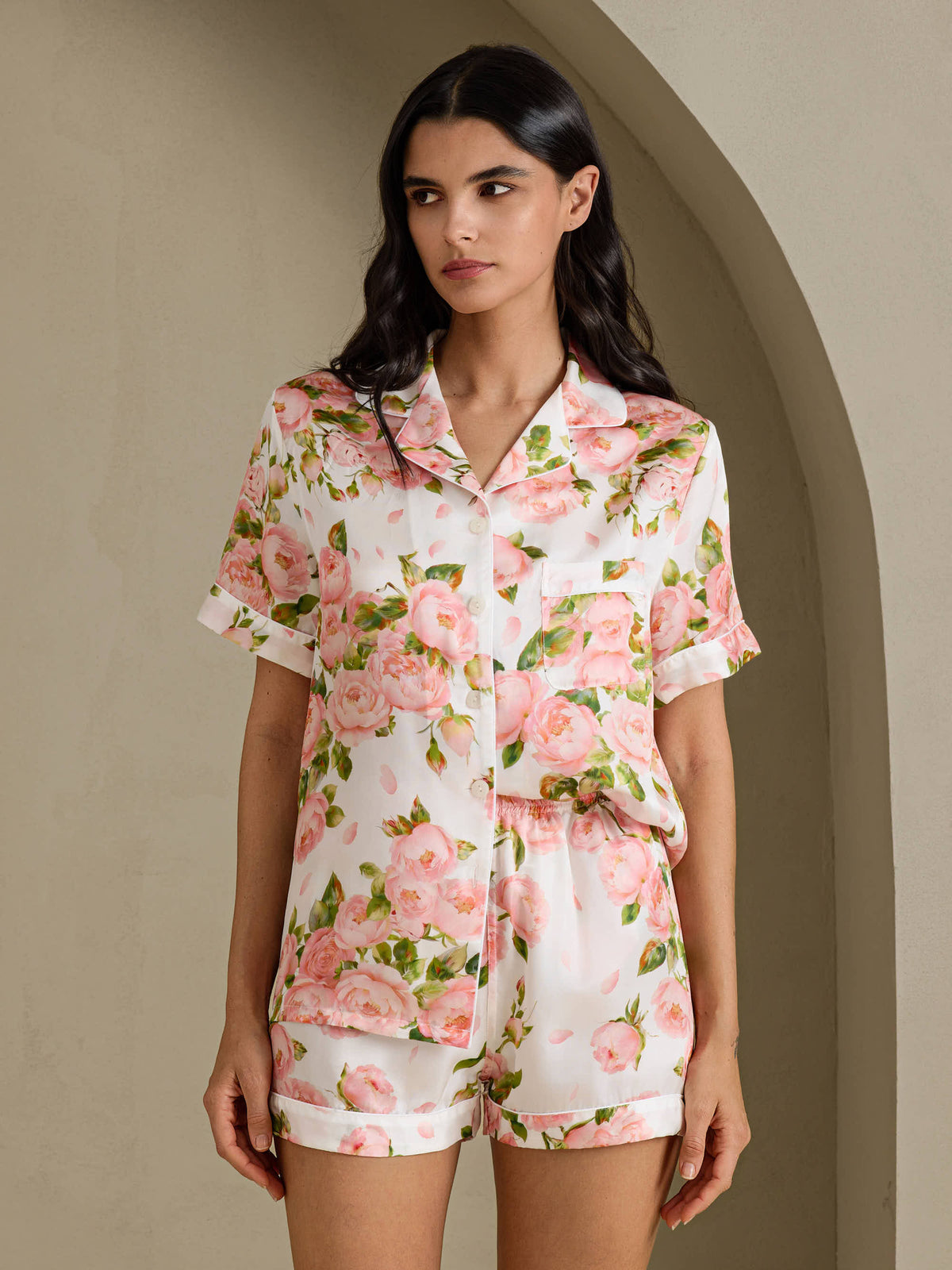 [Weiße Pfingstrose] SilkSilky-DE Short Sleeve Notch Collar Damen Pyjamas 001