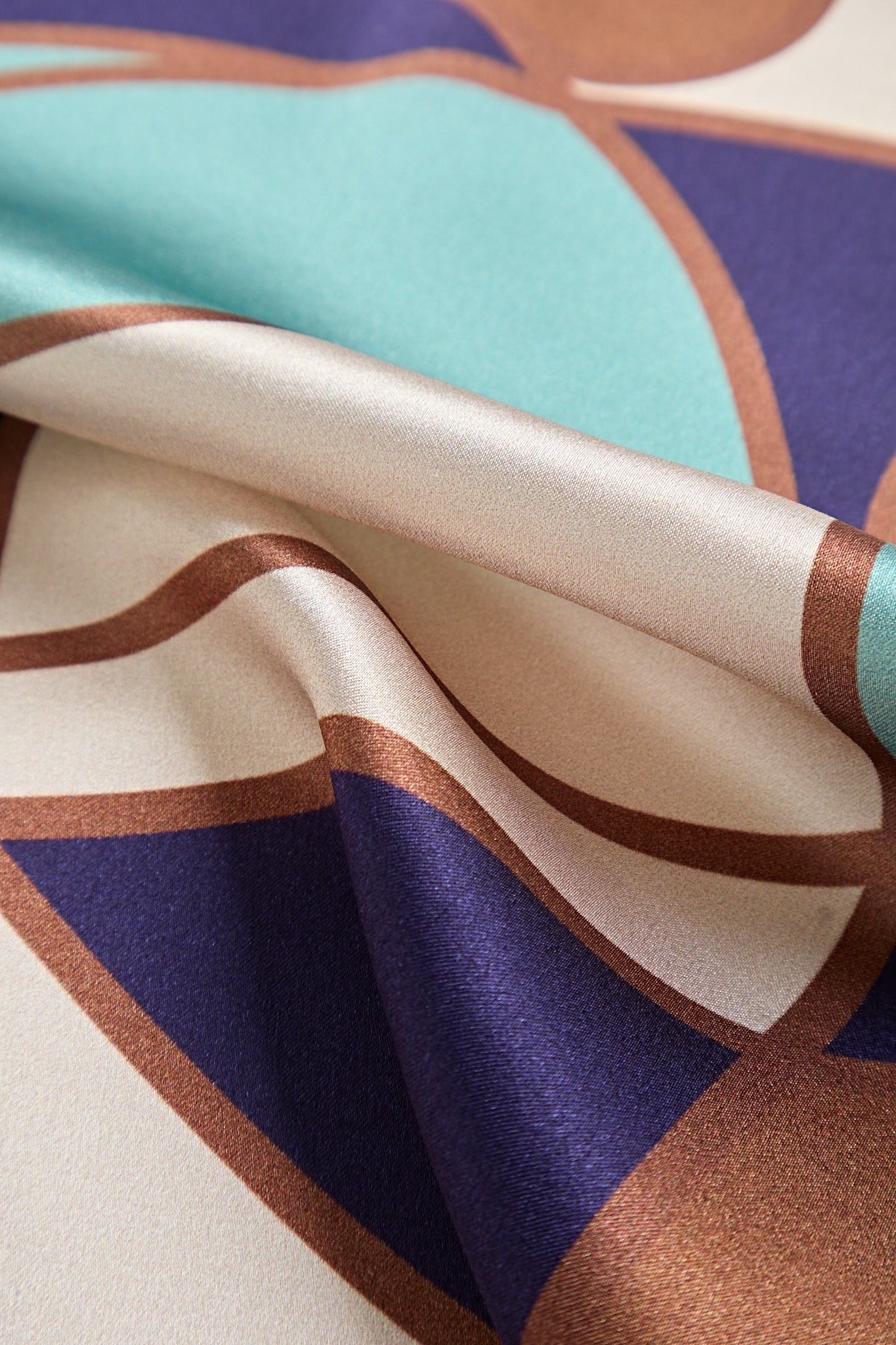 [P104] SilkSilky-DE Reine Seide Scarf 005,