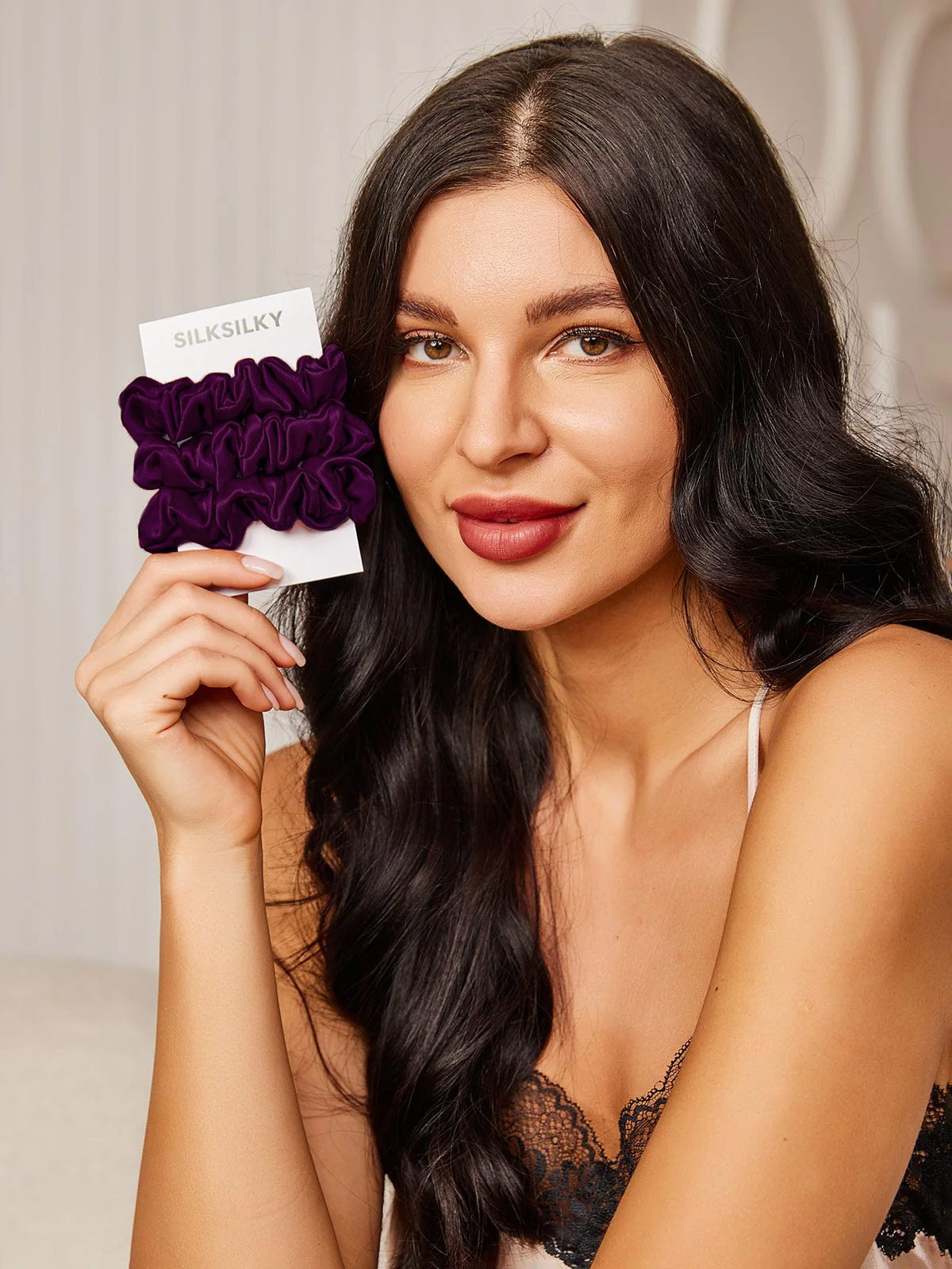 [Dunkelviolett] SilkSilky-DE 19Momme Reine Seide Scrunchie 002