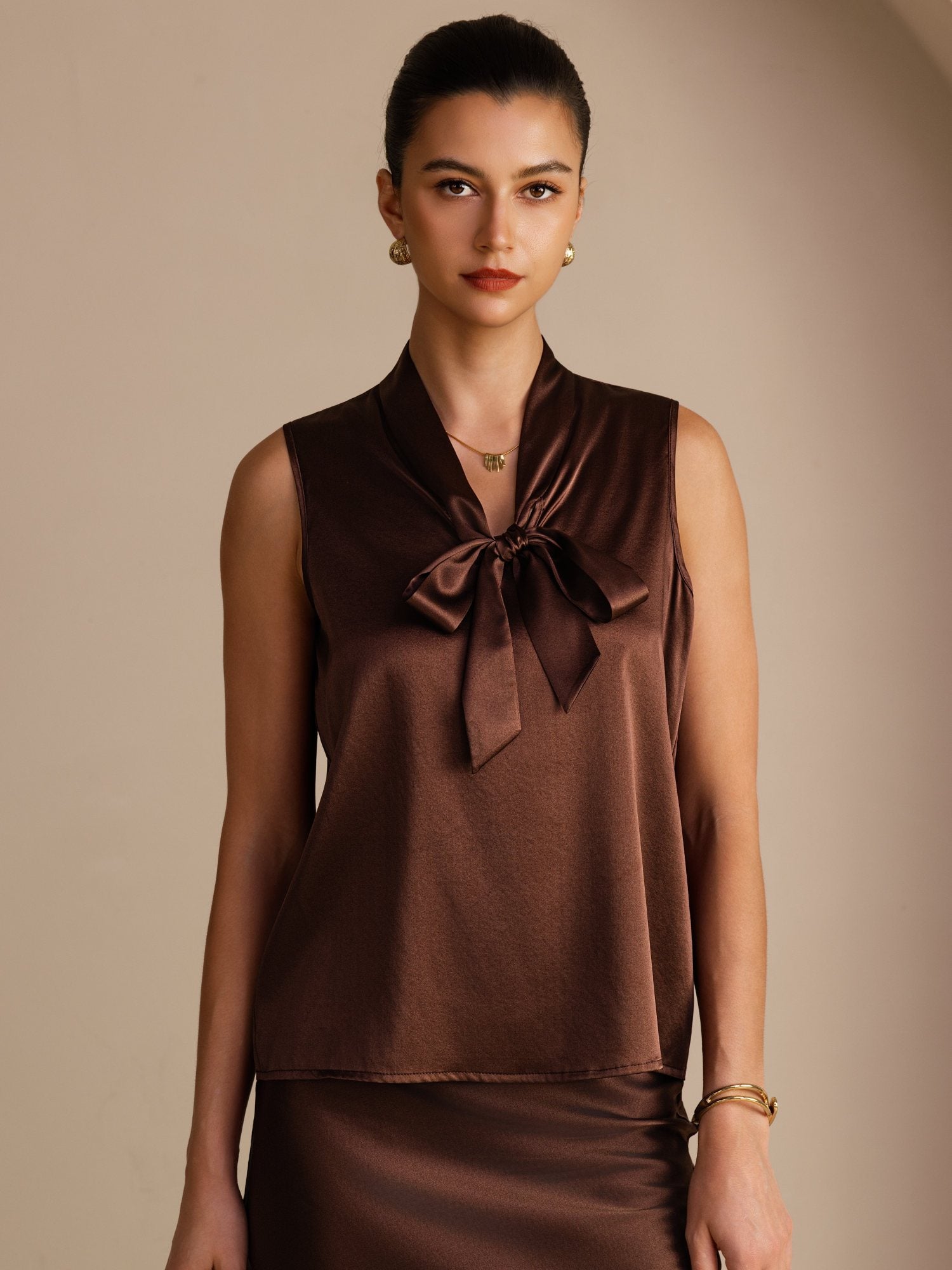 [Dunkle Schokolade] SilkSilky-DE Sleeveless Tie Neck Cami Top 001