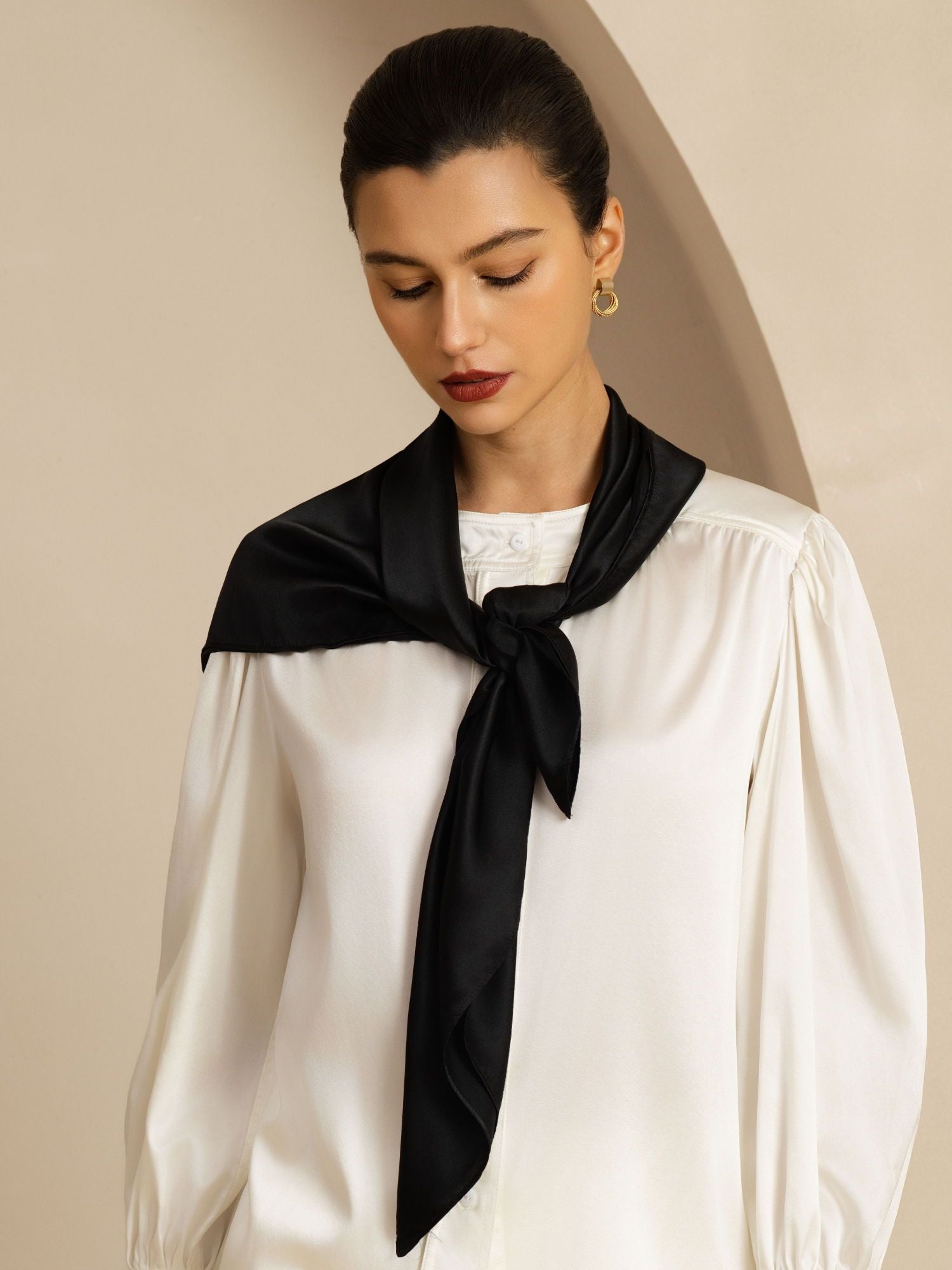 [Schwarz] SilkSilky-DE Pure Silk Scarf 002