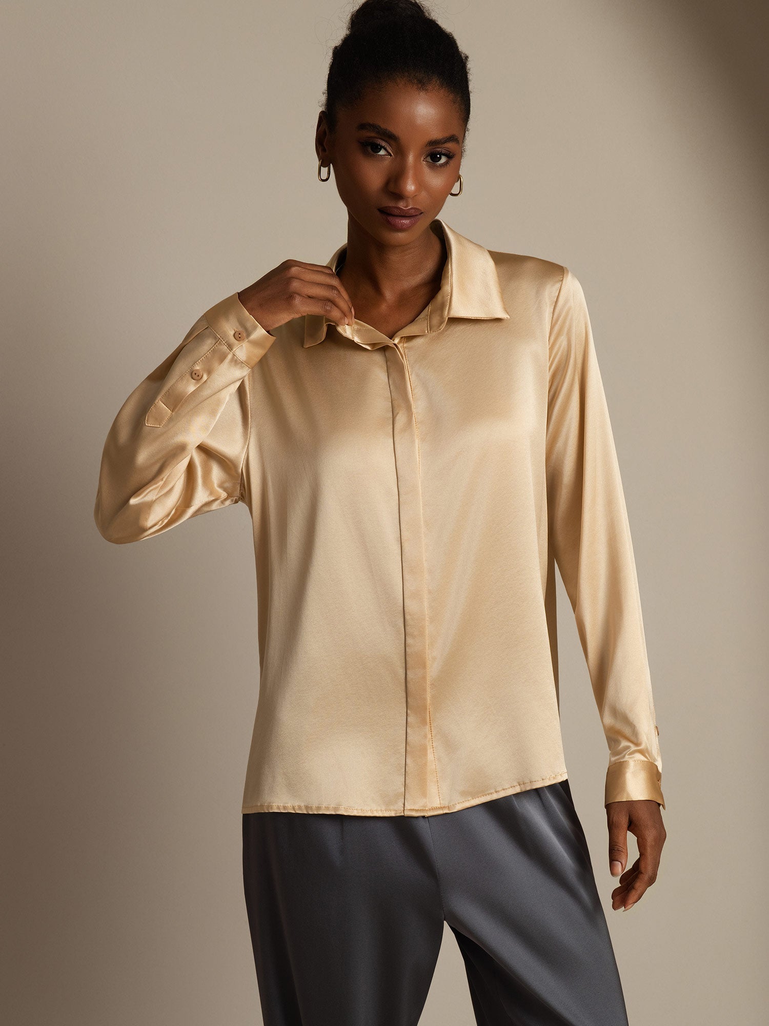 [Champagner] SilkSilky-DE 19Momme Seide Langärmelig Umlegekragen Damenhemd 004