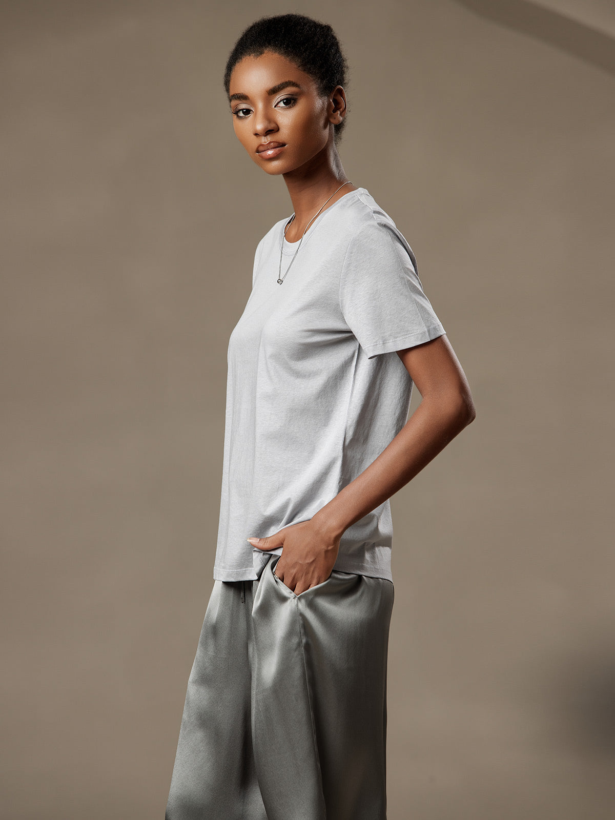 [Silber] SilkSilky-DE Seidenstrick Womens T-Shirt 003
