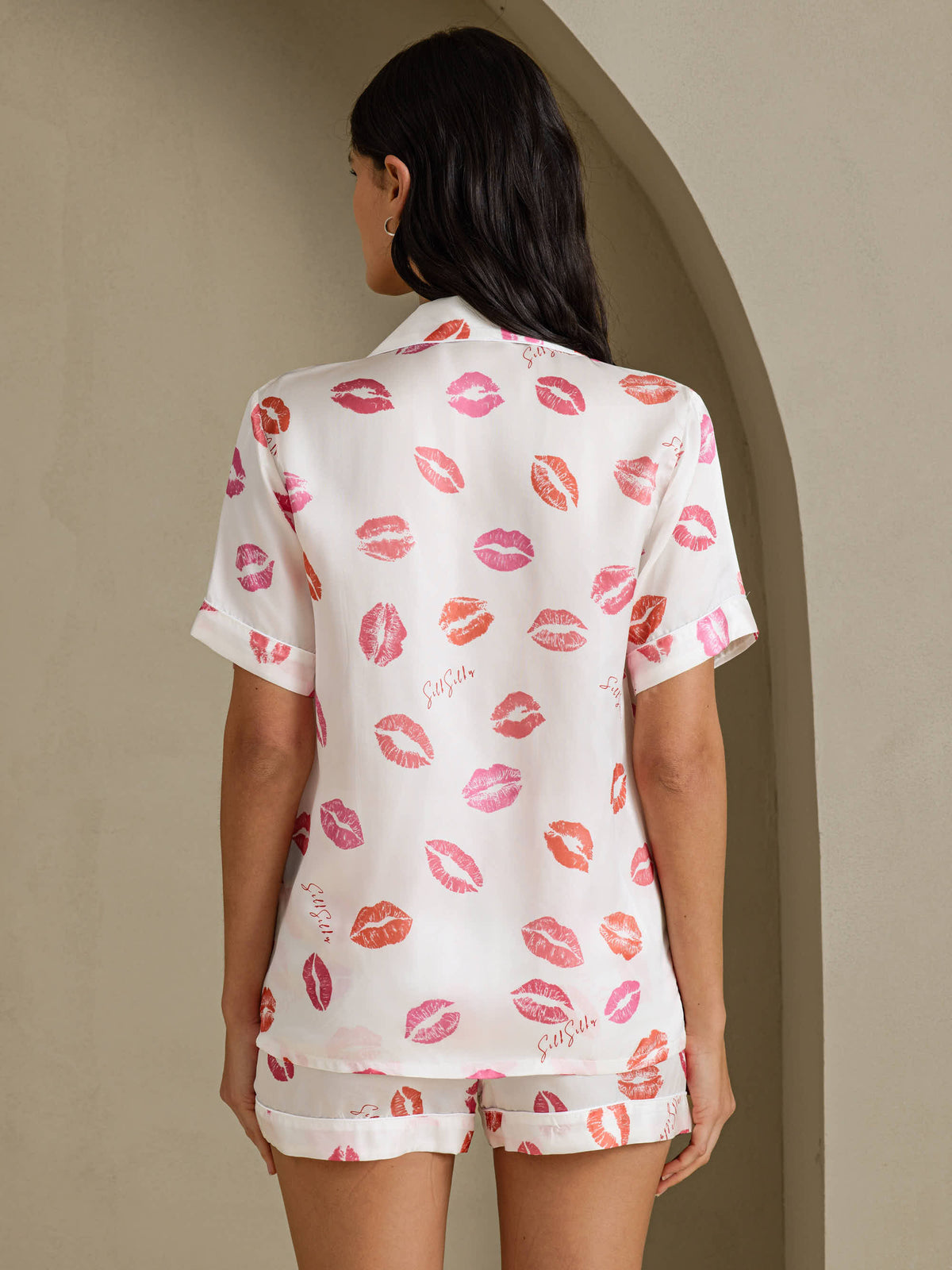 [Weißer Lippenstift] SilkSilky-DE Short Sleeve Notch Collar Damen Pyjamas 002
