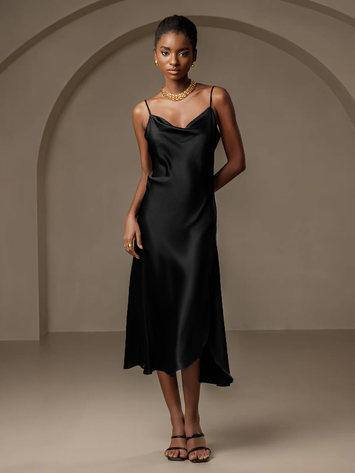 [Schwarz] SilkSilky-DE 19Momme Nightgown 001