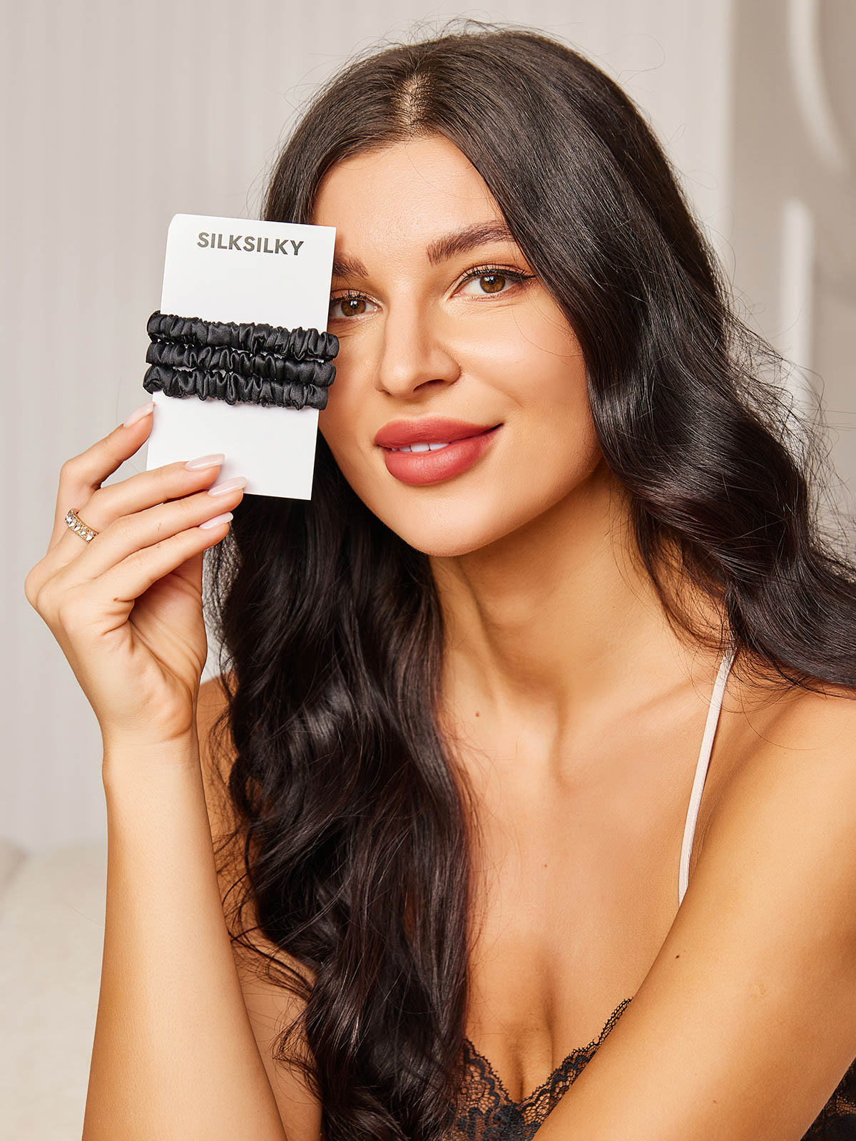 [Schwarz] SilkSilky-DE Haargummis 001