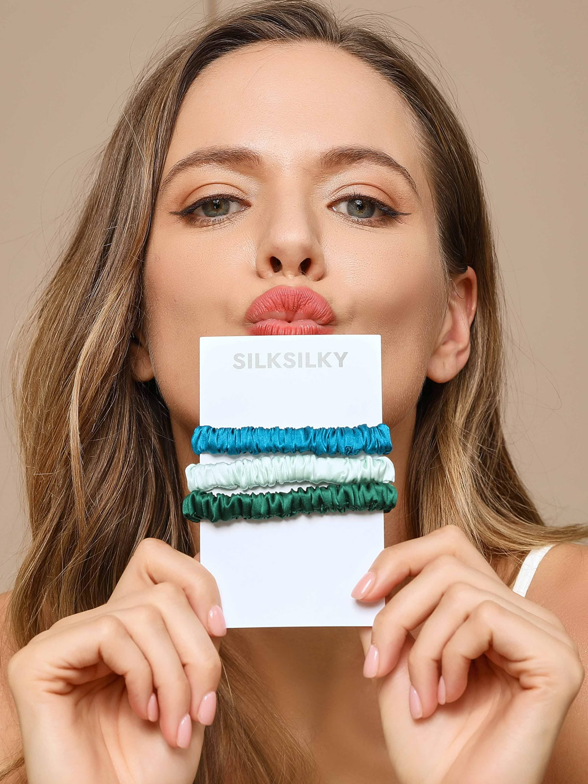 [Group1] SilkSilky-DE Haargummis 002