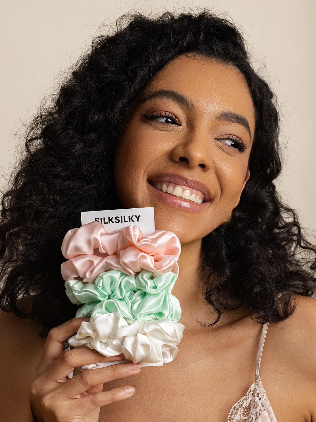 [Group2] SilkSilky-DE Scrunchie 006