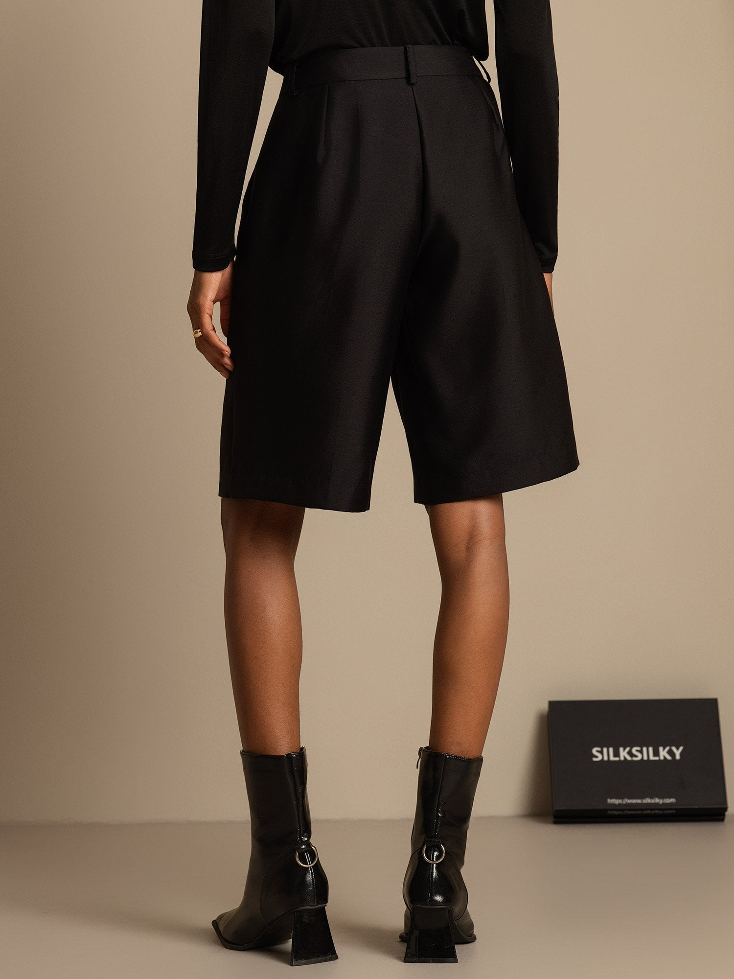 [Schwarz] SilkSilky-DE 32Momme Silk-Wool Blend Womens Shorts 002,