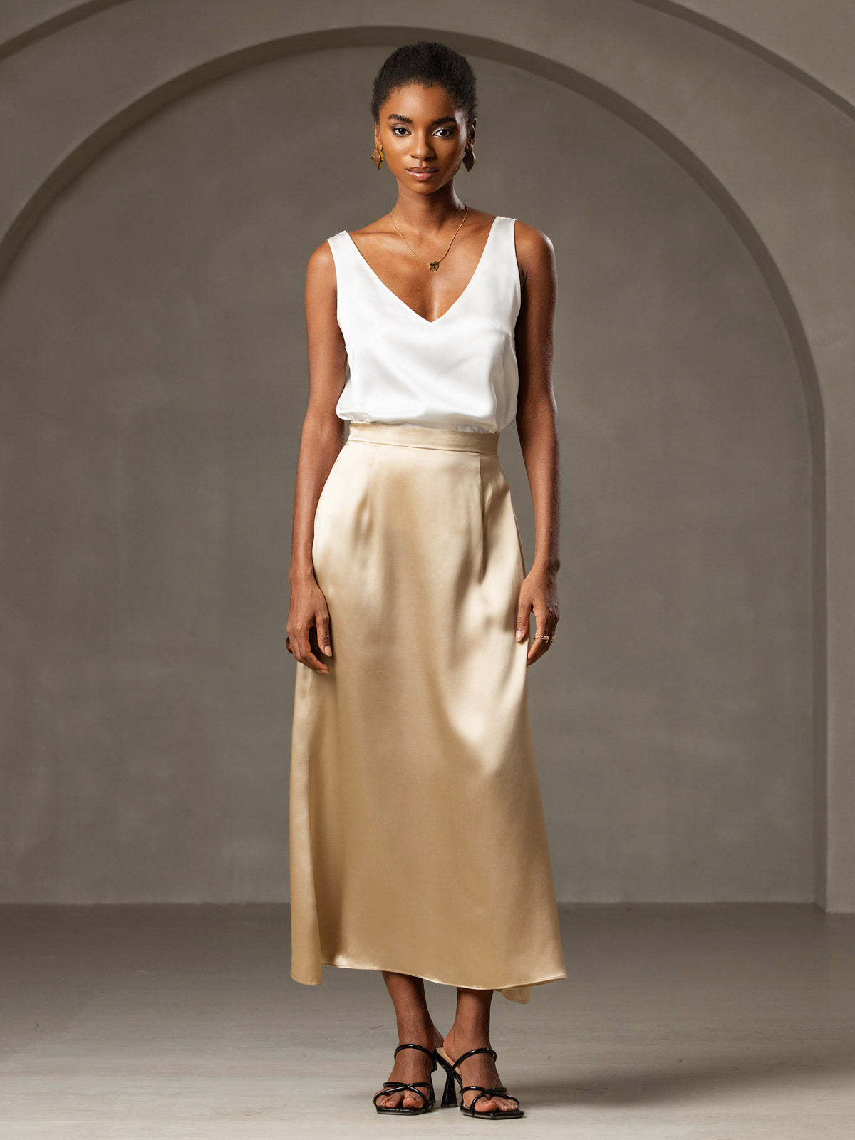 [Weiß] SilkSilky-DE 19Momme Seide V Ausschnitt Cami Top 001