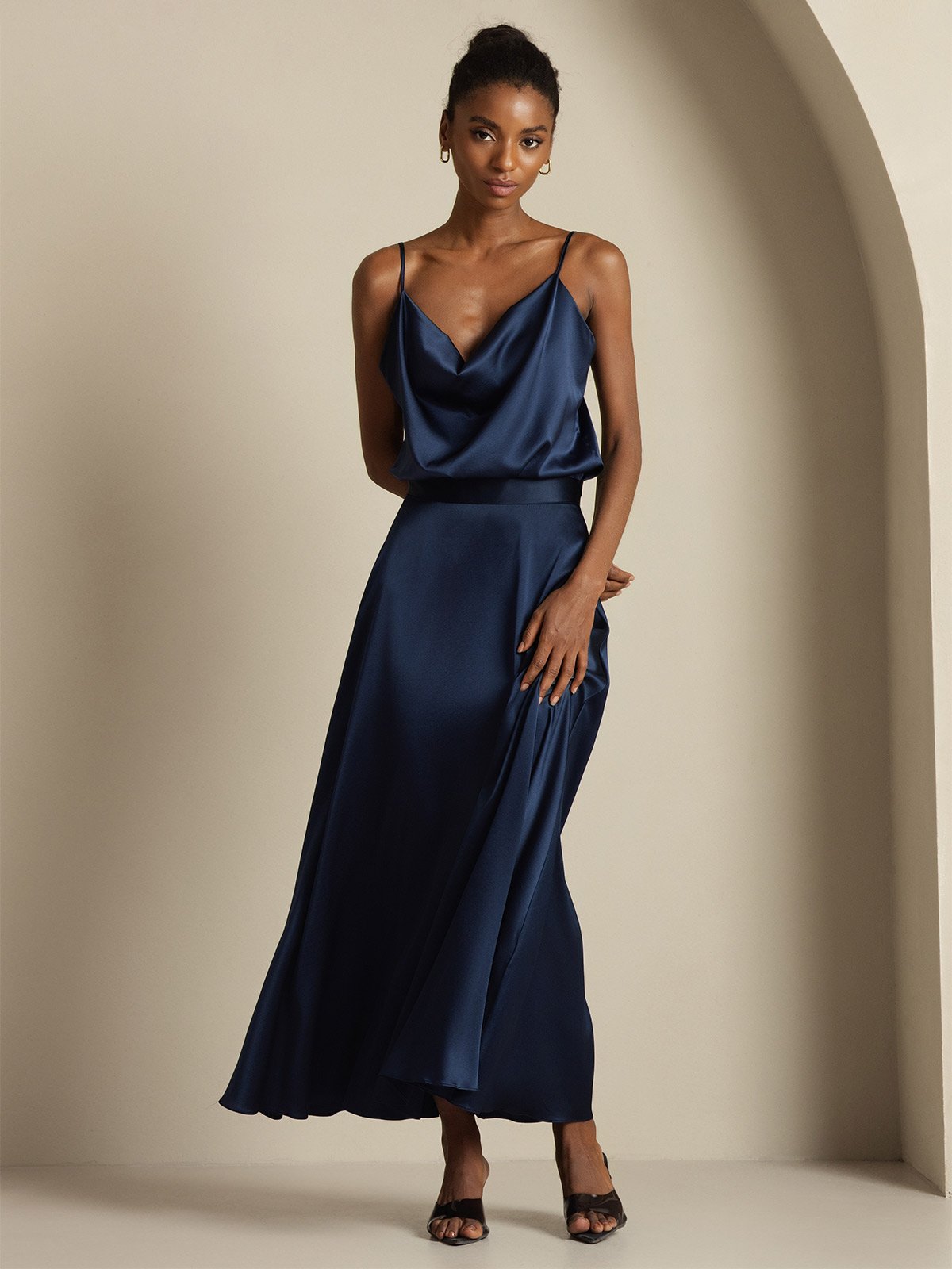 [Dunkelblau] SilkSilky-DE 19Momme Spaghettiträger Wasserfallausschnitt Women''s Outfit Sets 004