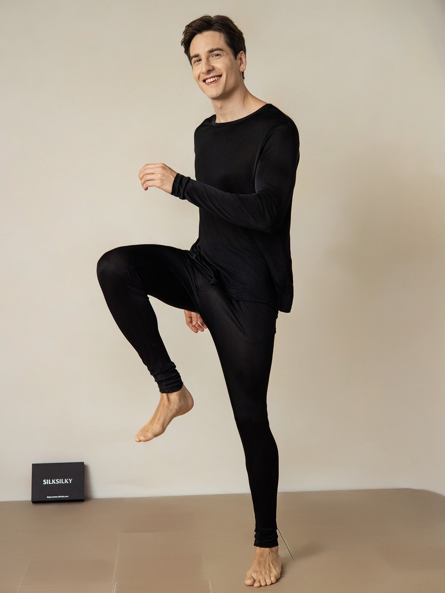 [Schwarz] SilkSilky-DE Seidenstrick Mens Pajamas 002