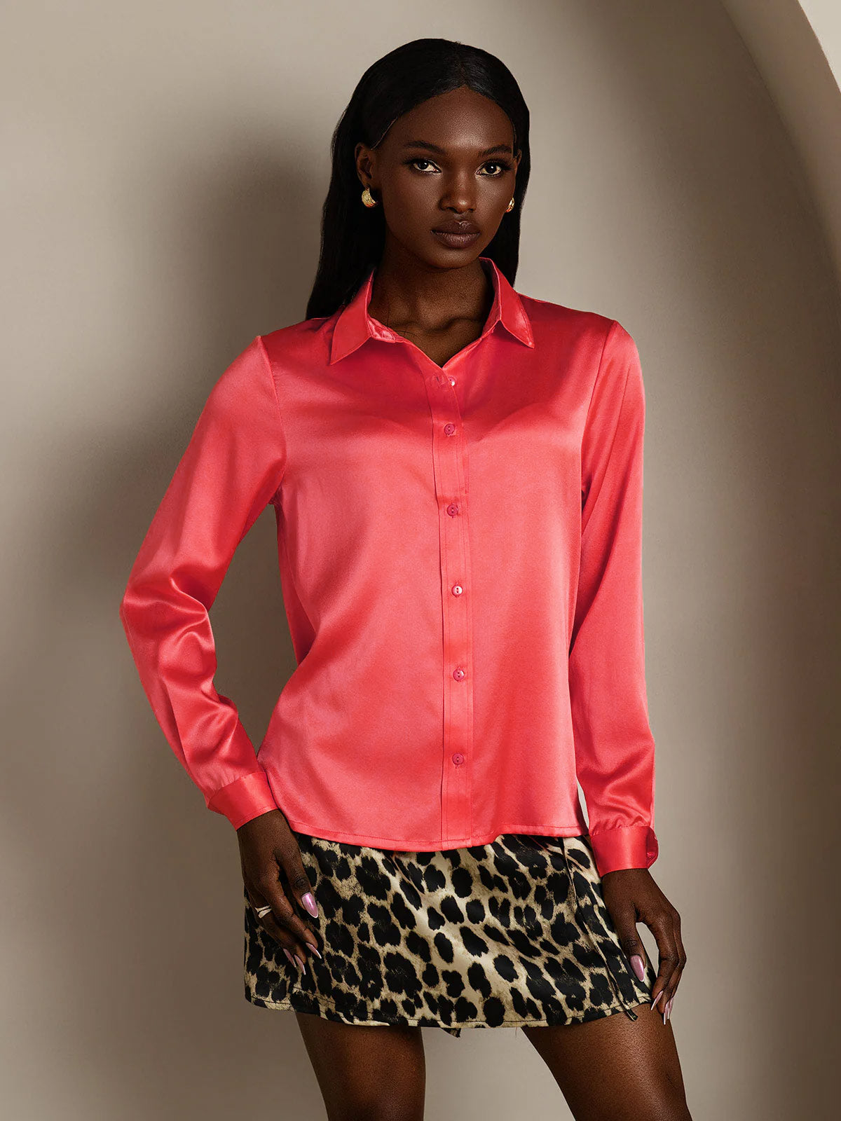 SilkSilky-DE 19Momme Seide Langärmelig Umlegekragen Damenhemd Kaiserrot 001