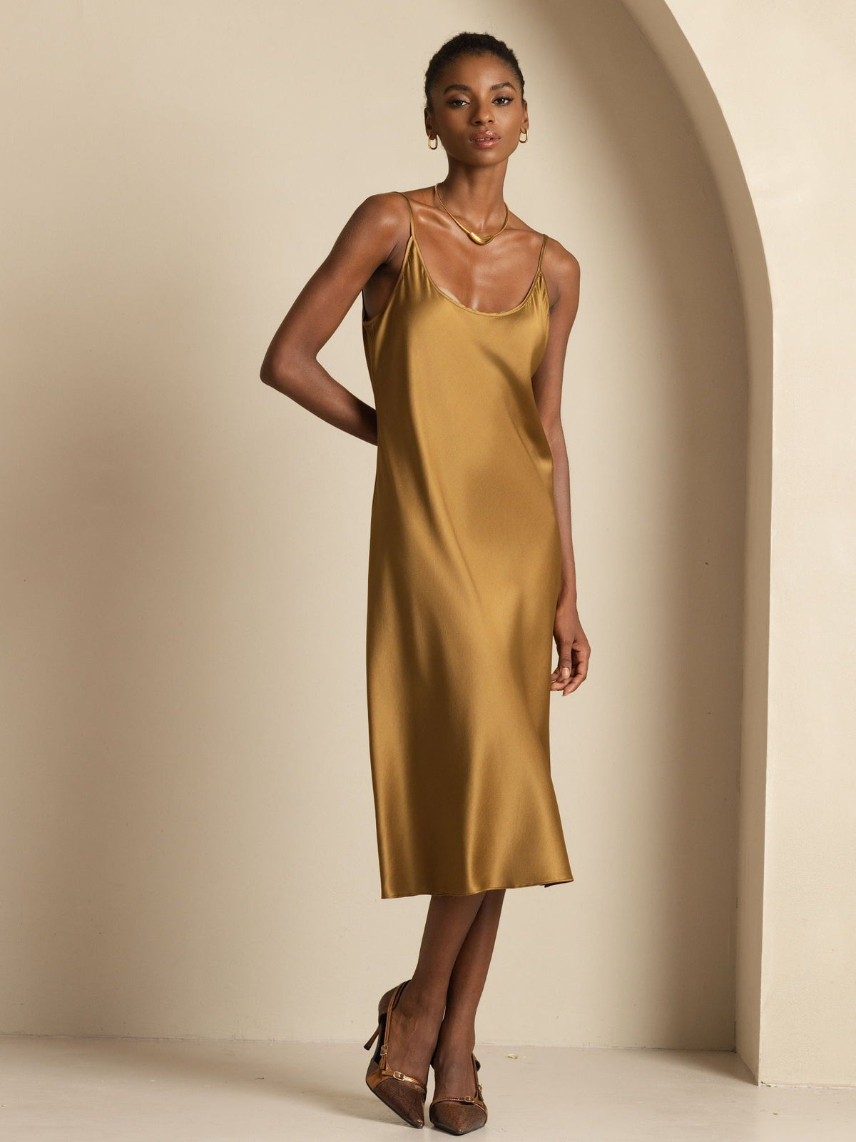 [Braun] SilkSilky-DE Sleeveless U Ausschnitt Kleider 001