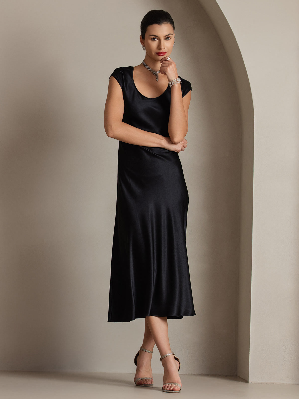 [Schwarz] SilkSilky-DE 19Momme Seide Dress 007