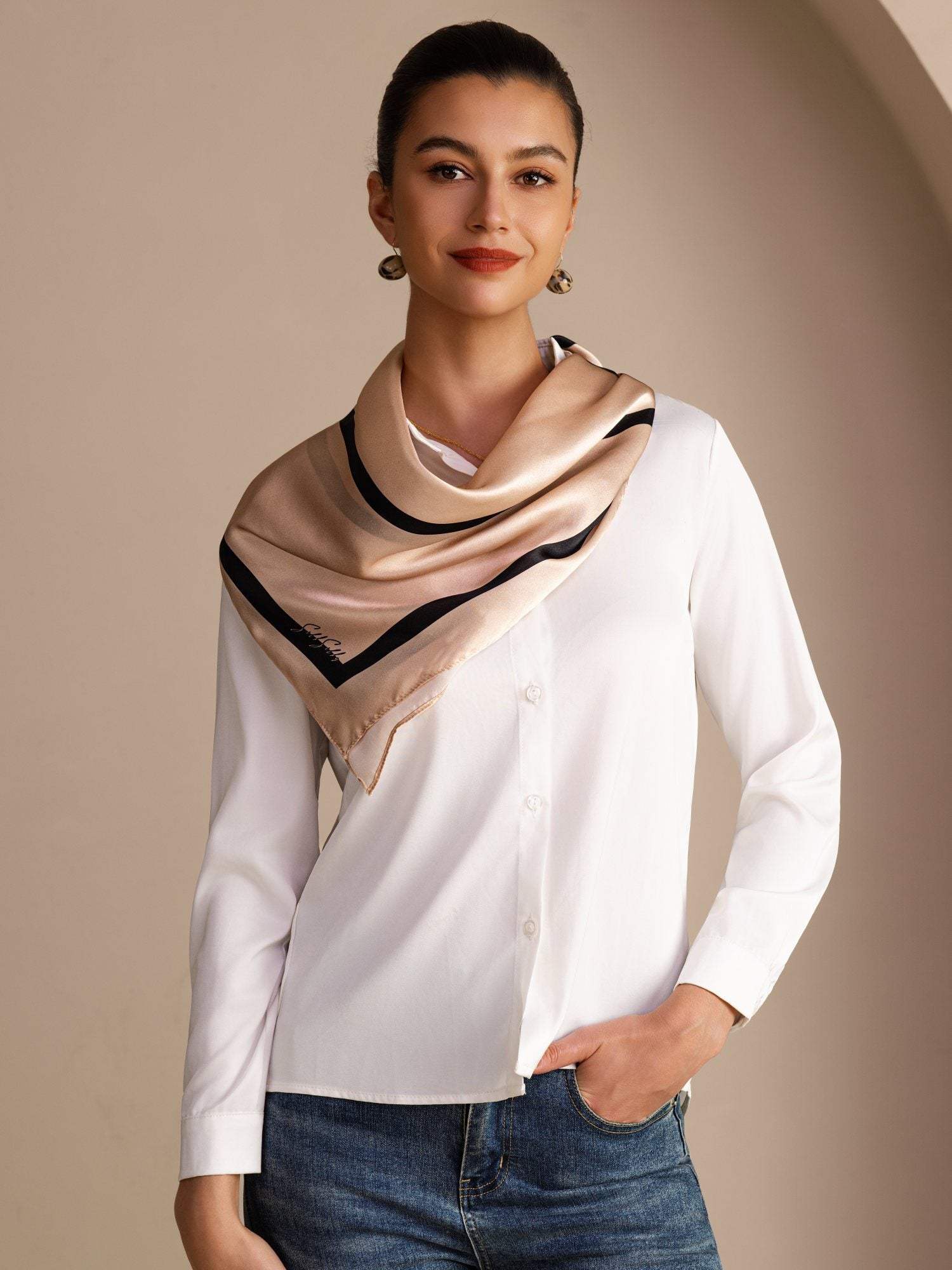 [Beiges Quadrat] SilkSilky-DE Schals 002