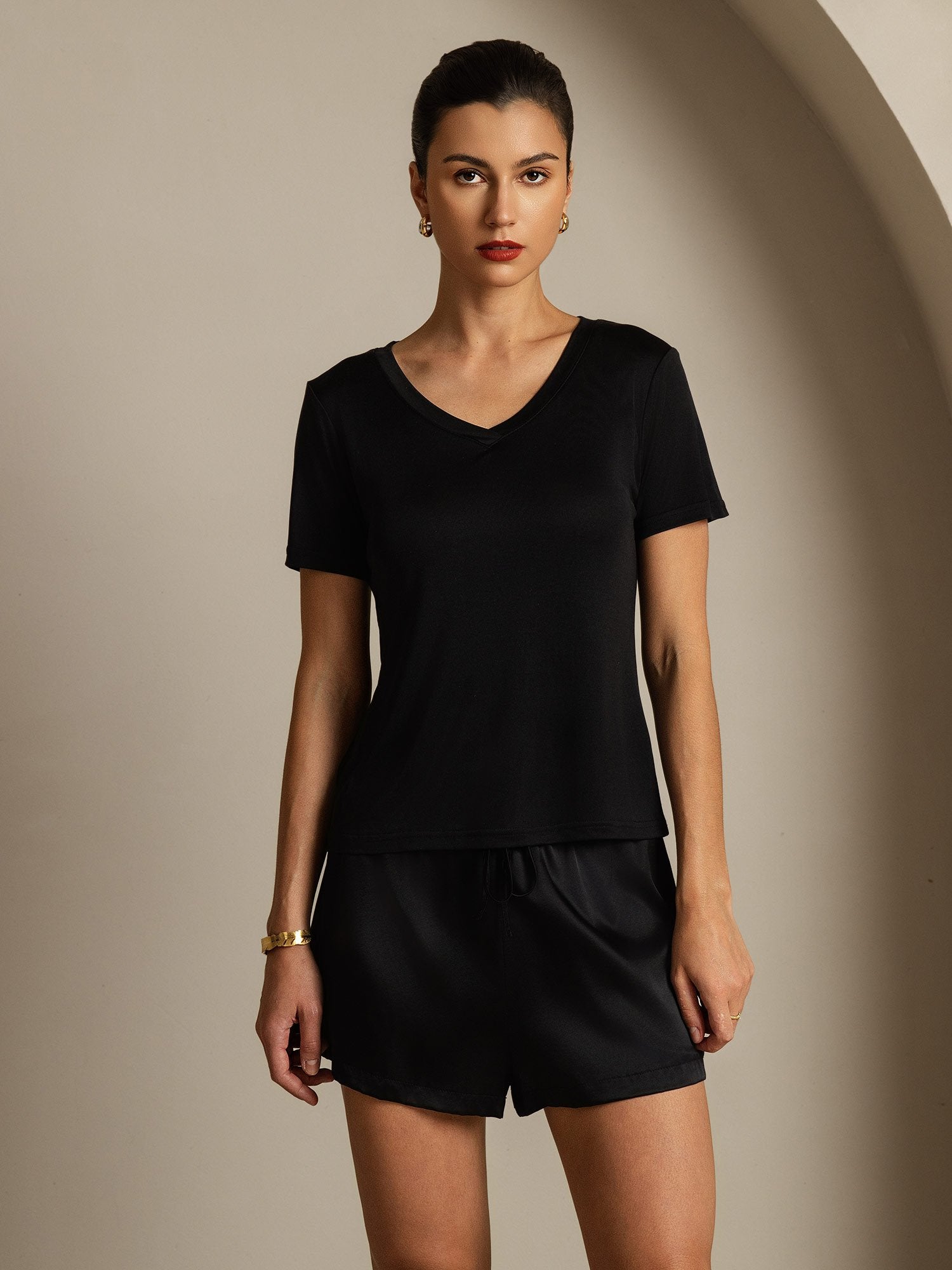[Schwarz] SilkSilky-DE Reine Seide V Ausschnitt T-Shirt 001