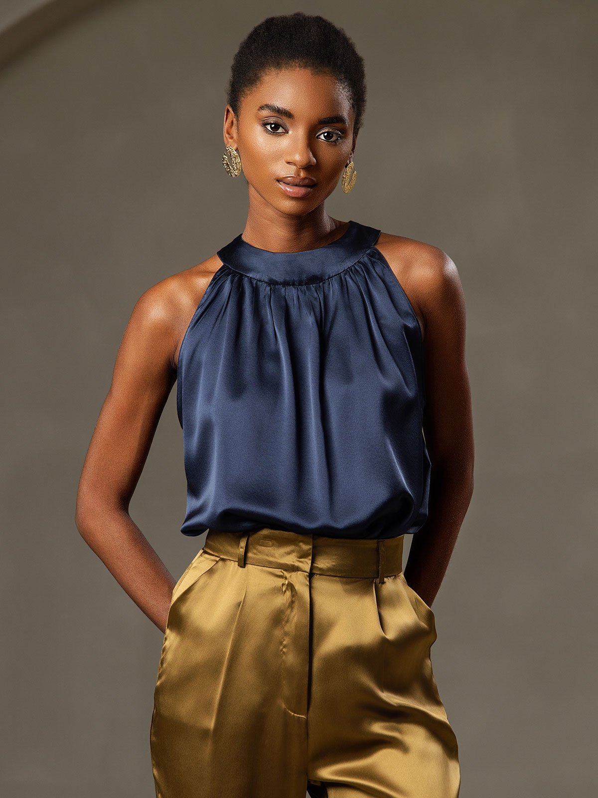 [Dunkelblau] SilkSilky-DE 19Momme Ärmellos Neckholder T-Shirt 003