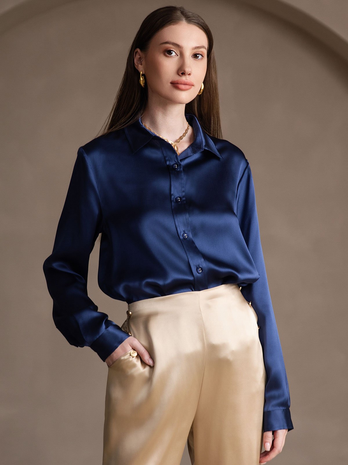 SilkSilky-DE 19Momme Seide Langärmelig Umlegekragen Damenhemd Dunkelblau 005