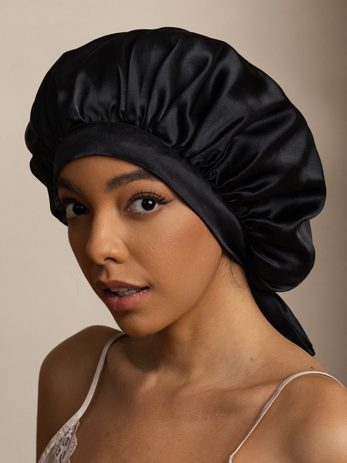 [Schwarz] SilkSilky-DE Reine Seide Sleep Cap 001