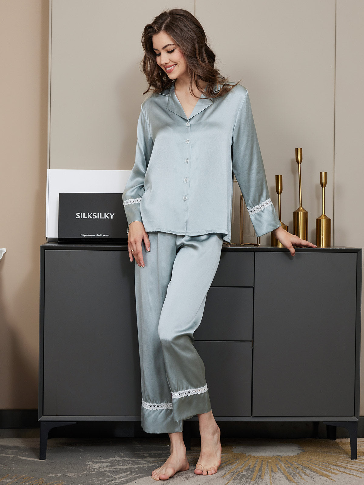 SilkSilky DE Reine Seide Langärmelig Revers Damen Pyjamas Blau 001