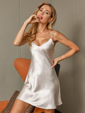 Nachthemd-Slip-Kleid mit verstellbarem Spaghettibügel aus reiner Seide
